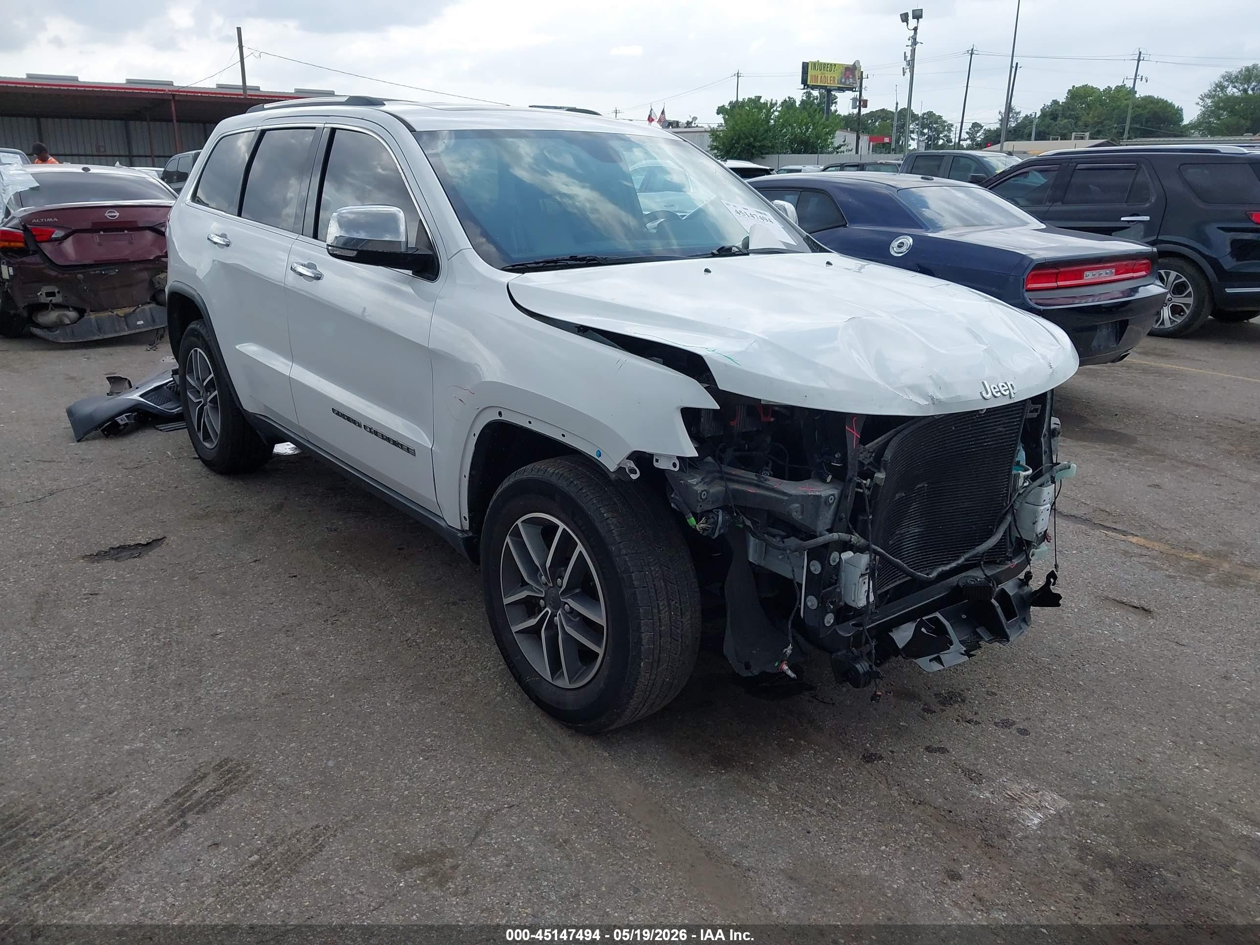 2020 Jeep Grand Cherokee Limited, VIN 1C4RJEBG5LC306111 — Front end