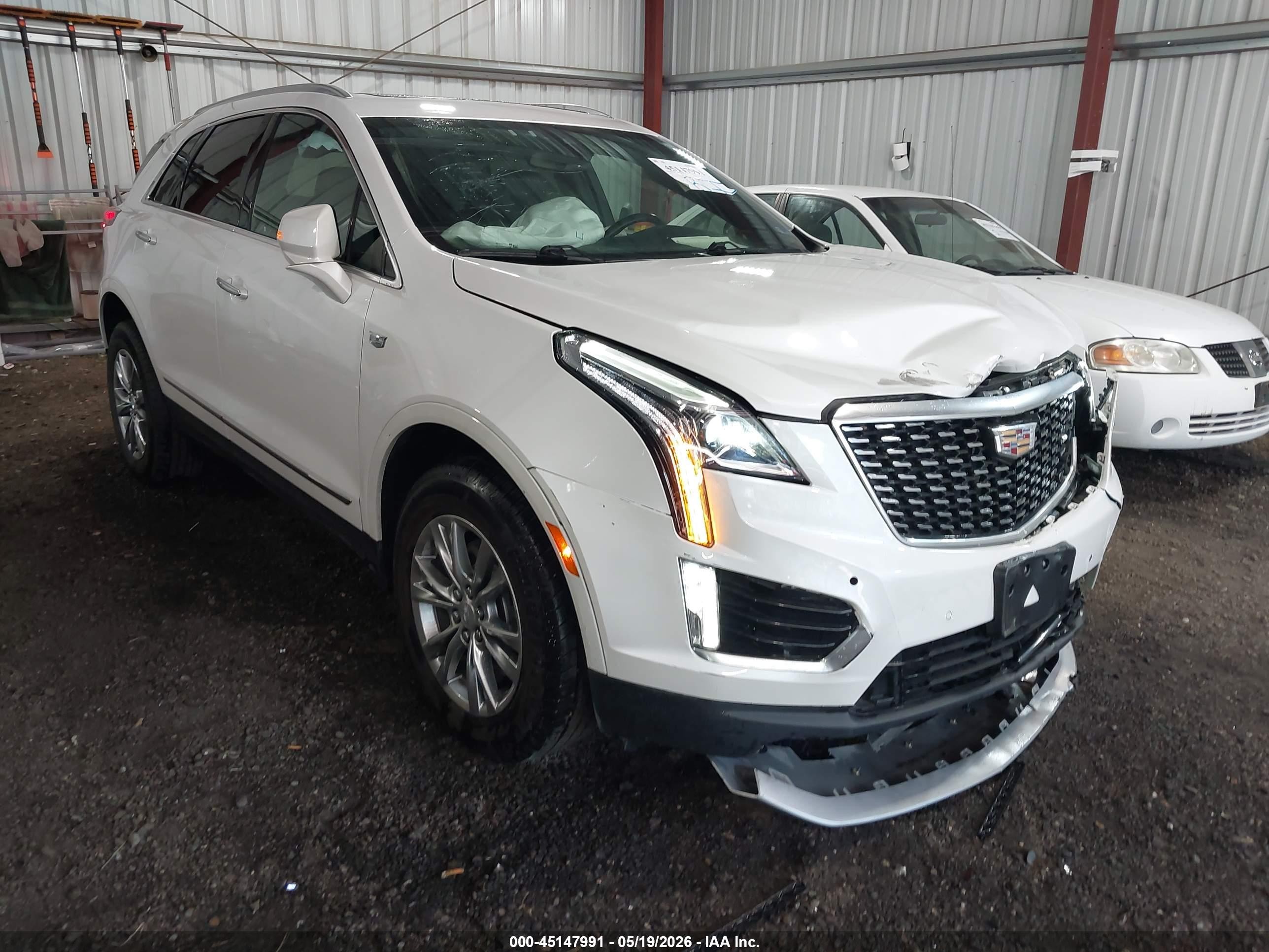2022 Cadillac XT5 FWD Premium Luxury, VIN 1GYKNCR4XNZ124193 — Front end