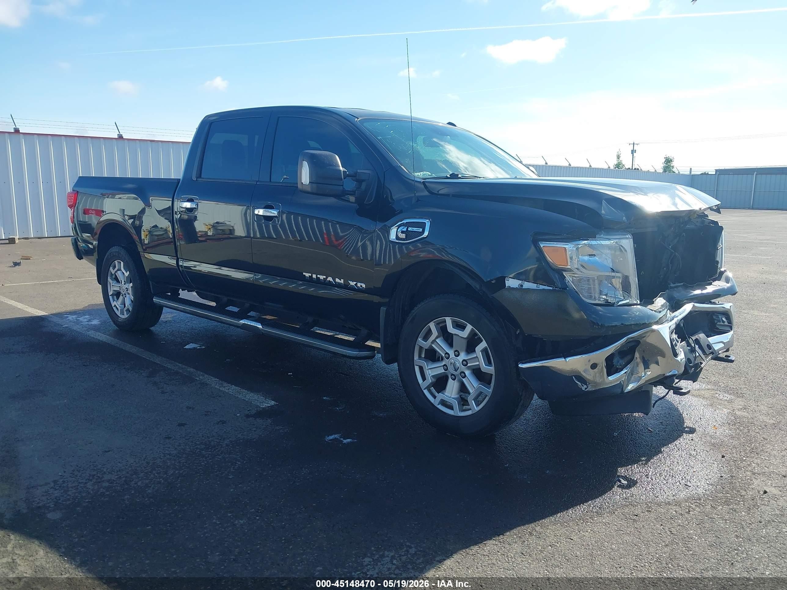 2019 Nissan Titan Pro-4X, VIN 1N6BA1F4XKN522286 — Front end