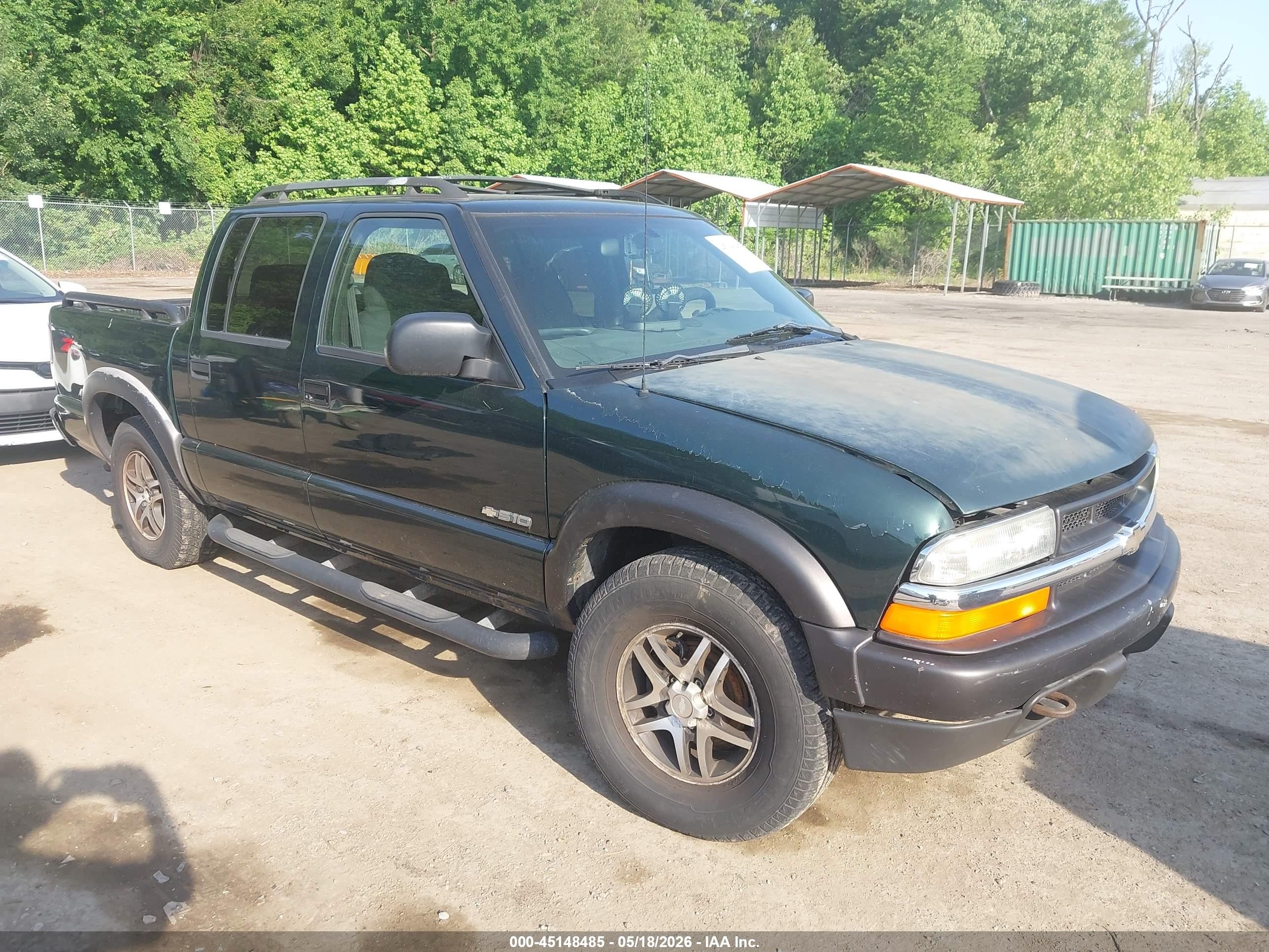 2004 Chevrolet S-10 LS, VIN 1GCDT13X44K145544 — Normal wear