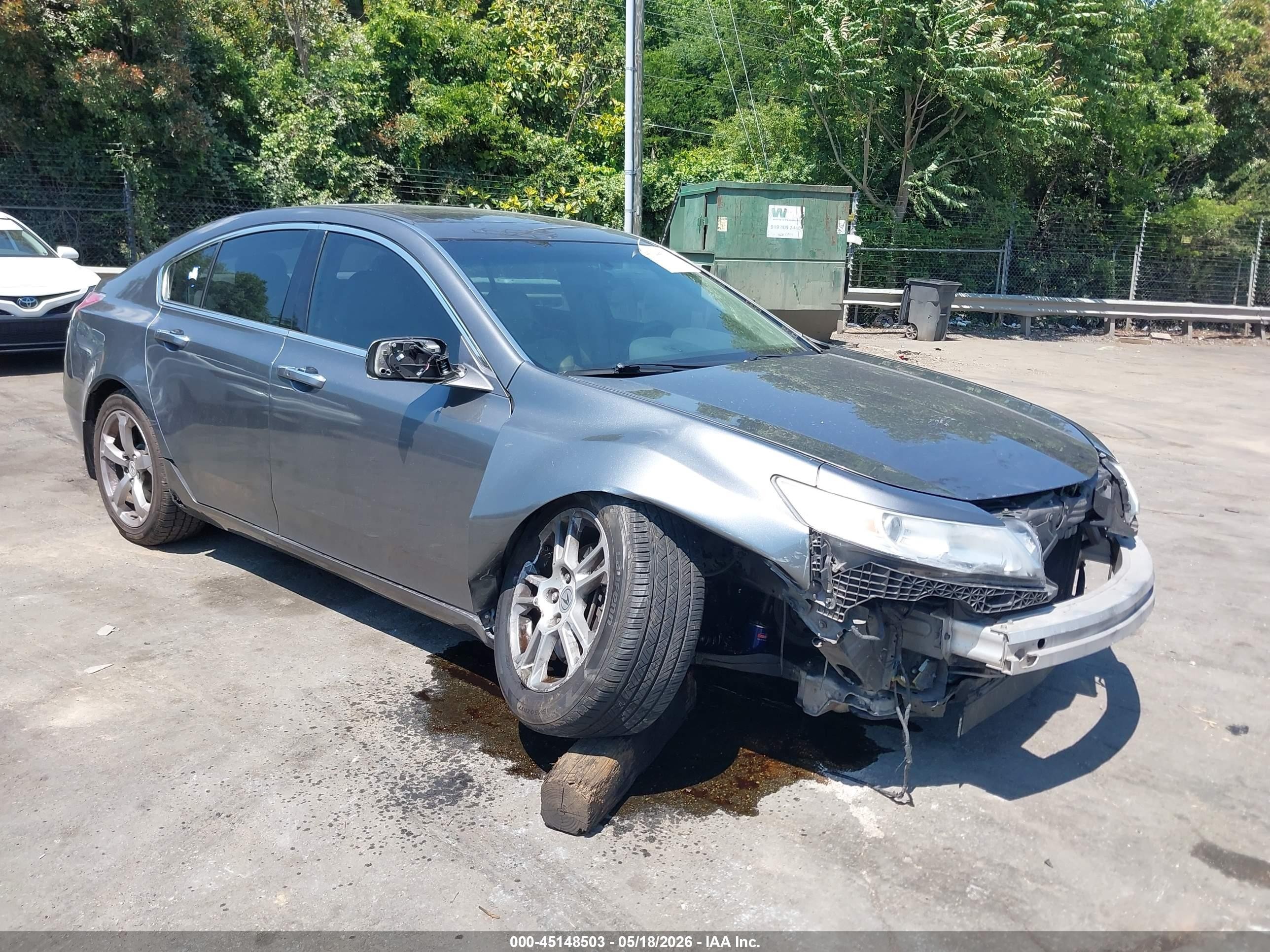 2010 Acura TL Technology, VIN 19UUA8F50AA010038 — Front end