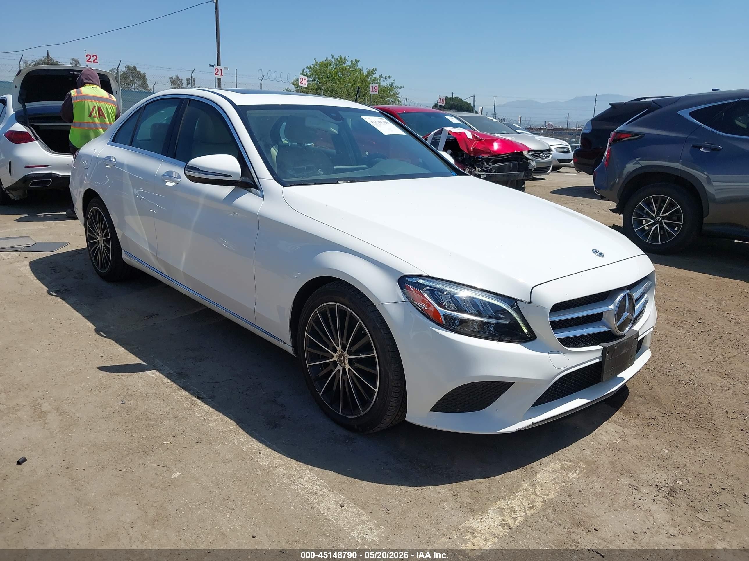2019 Mercedes-Benz C 300, VIN 55SWF8DB5KU300610 — Auction photo