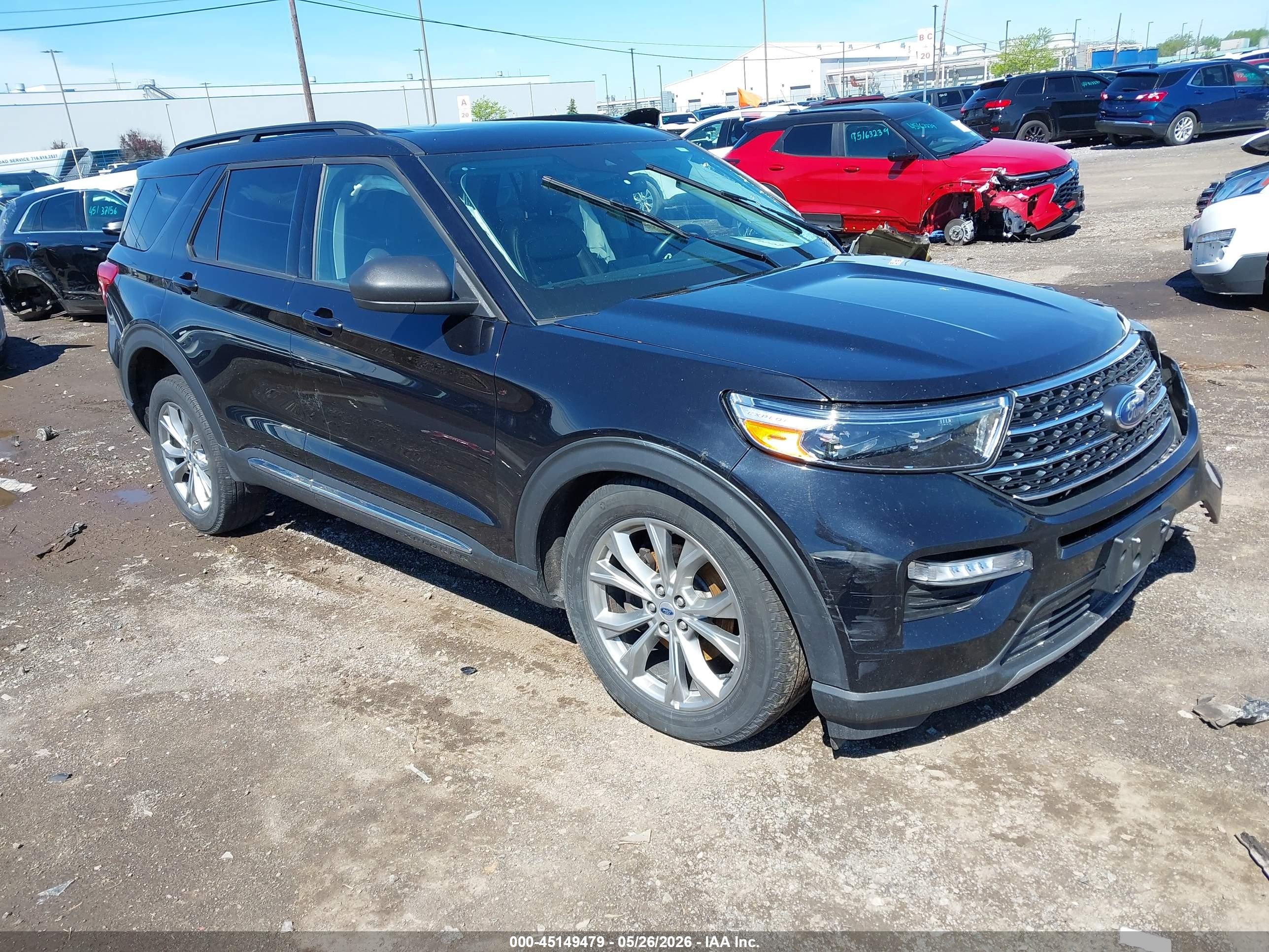 2023 Ford Explorer XLT, VIN 1FMSK8DH4PGA86153 — Front end