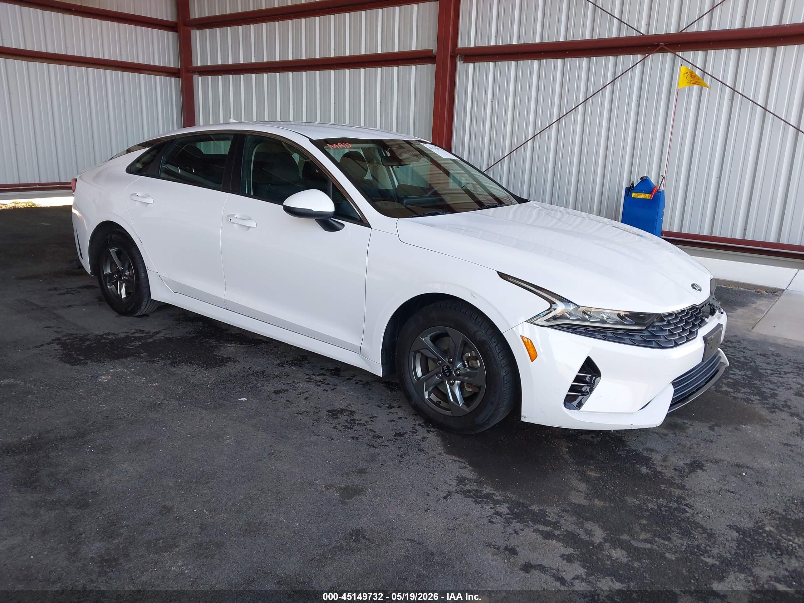 2021 Kia K5 LXS, VIN 5XXG14J29MG015703 — Front end