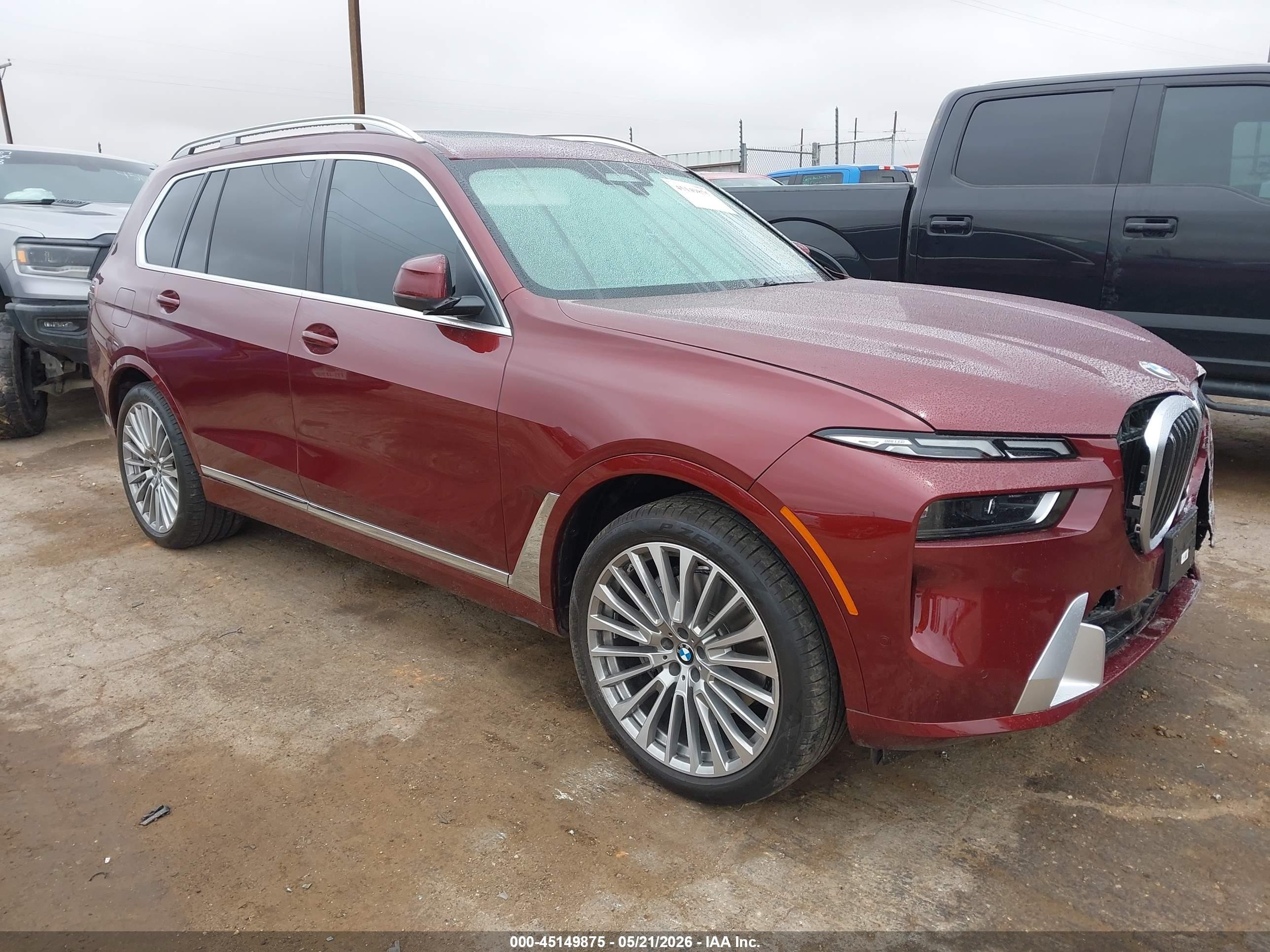 2025 BMW X7 xDrive40i, VIN 5UX23EM01S9Y82767 — Side