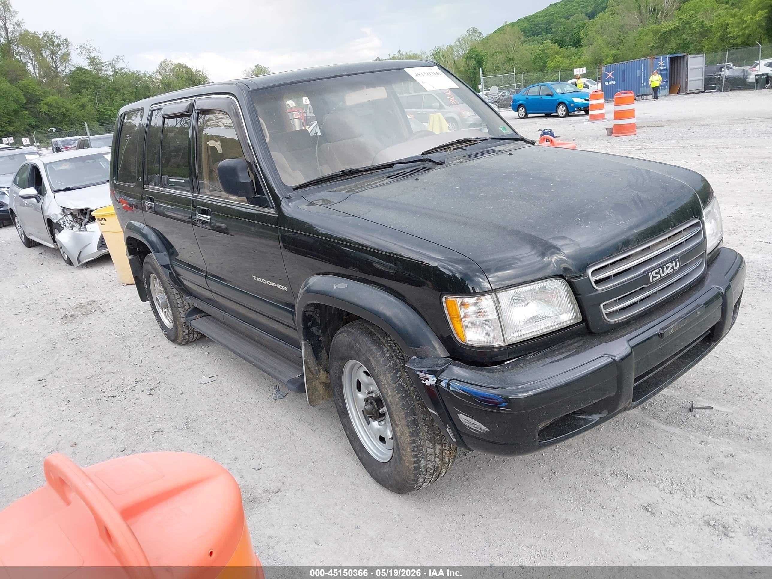 2000 Isuzu Trooper S, VIN JACDJ58X6Y7J04748 — All over
