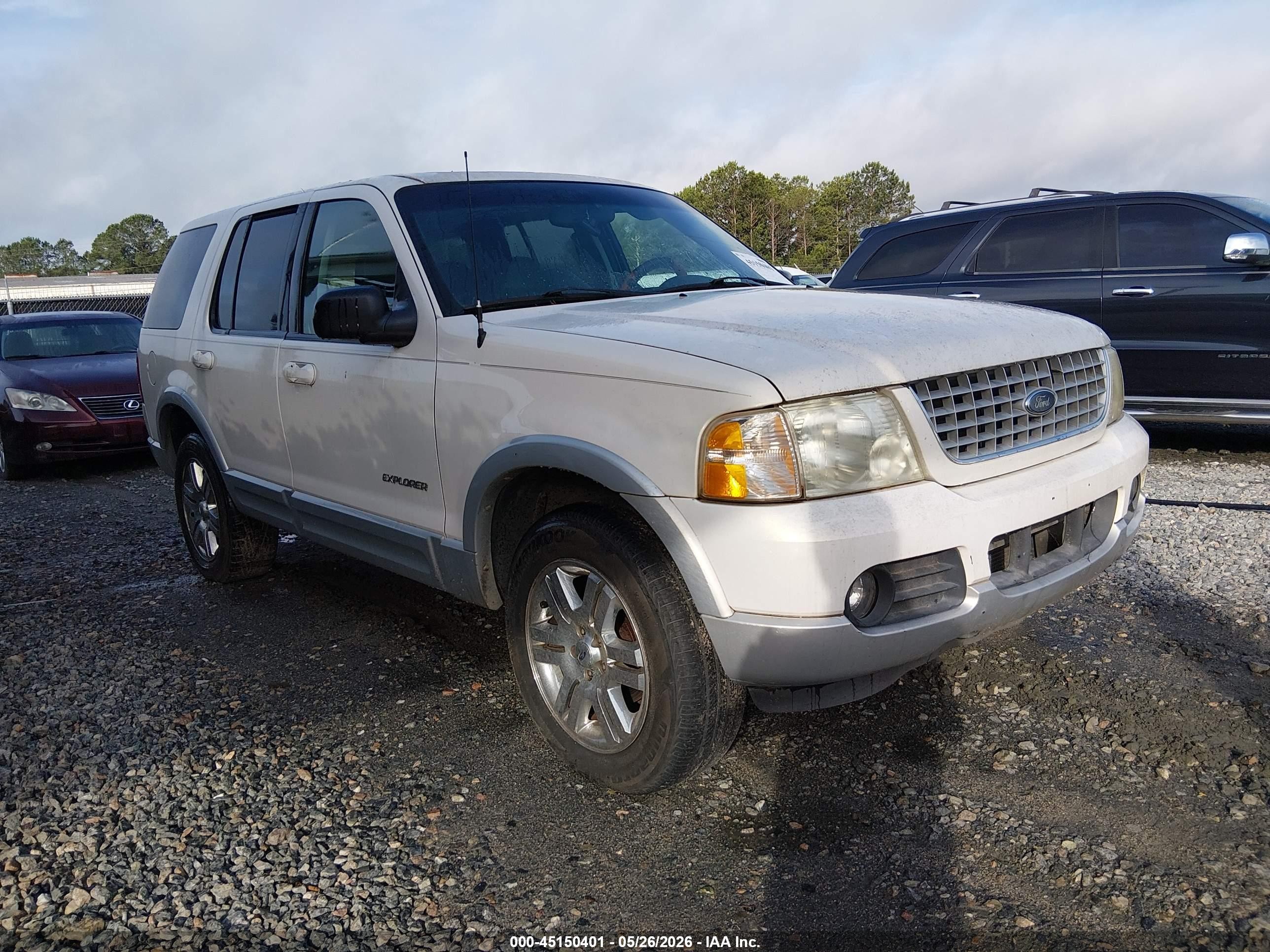 2002 Ford Explorer Limited, VIN 1FMZU75W12ZA71994 — Front end