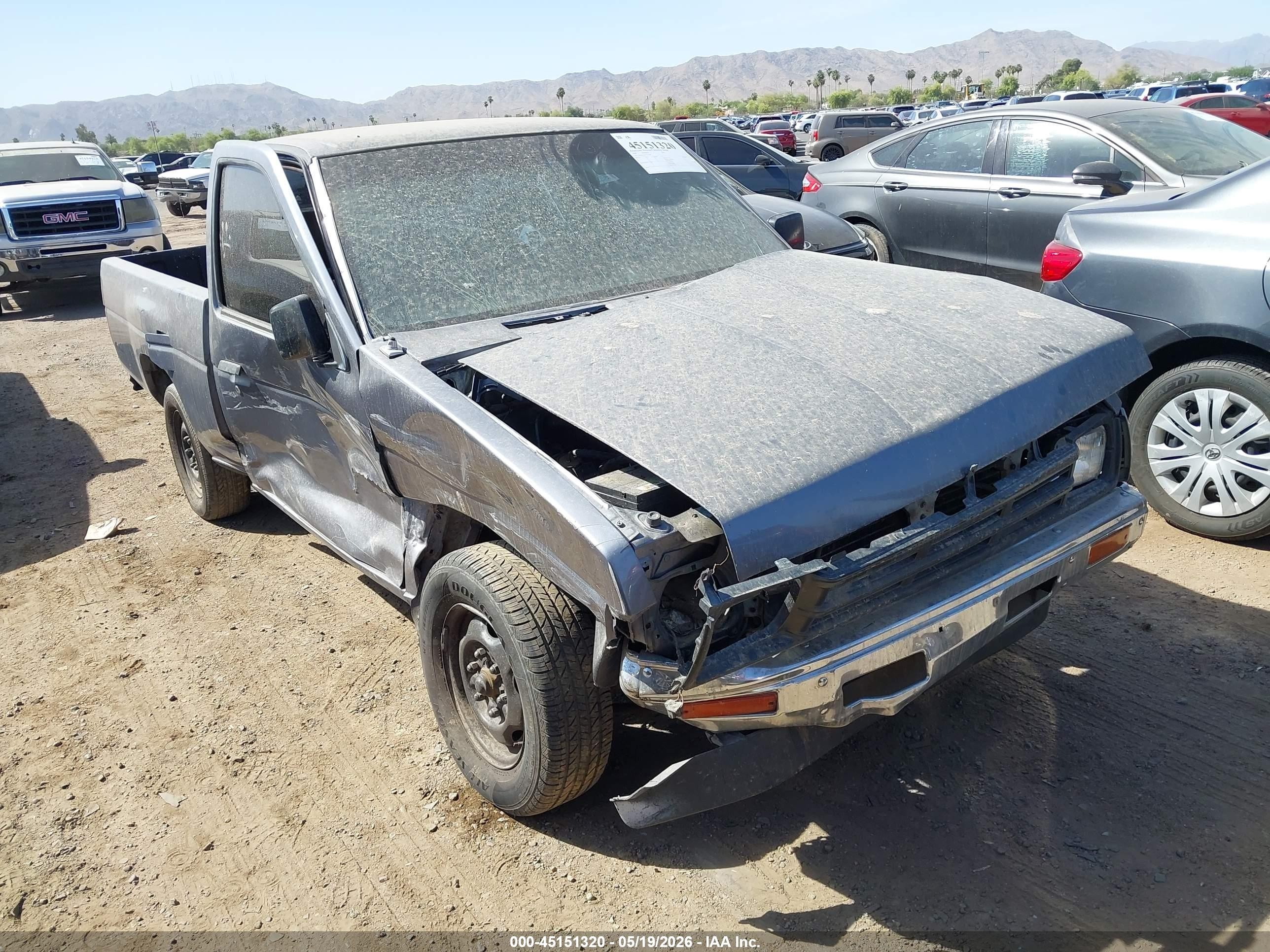 1990 Nissan Frontier, VIN 1N6SD11S6LC323309 — Front end