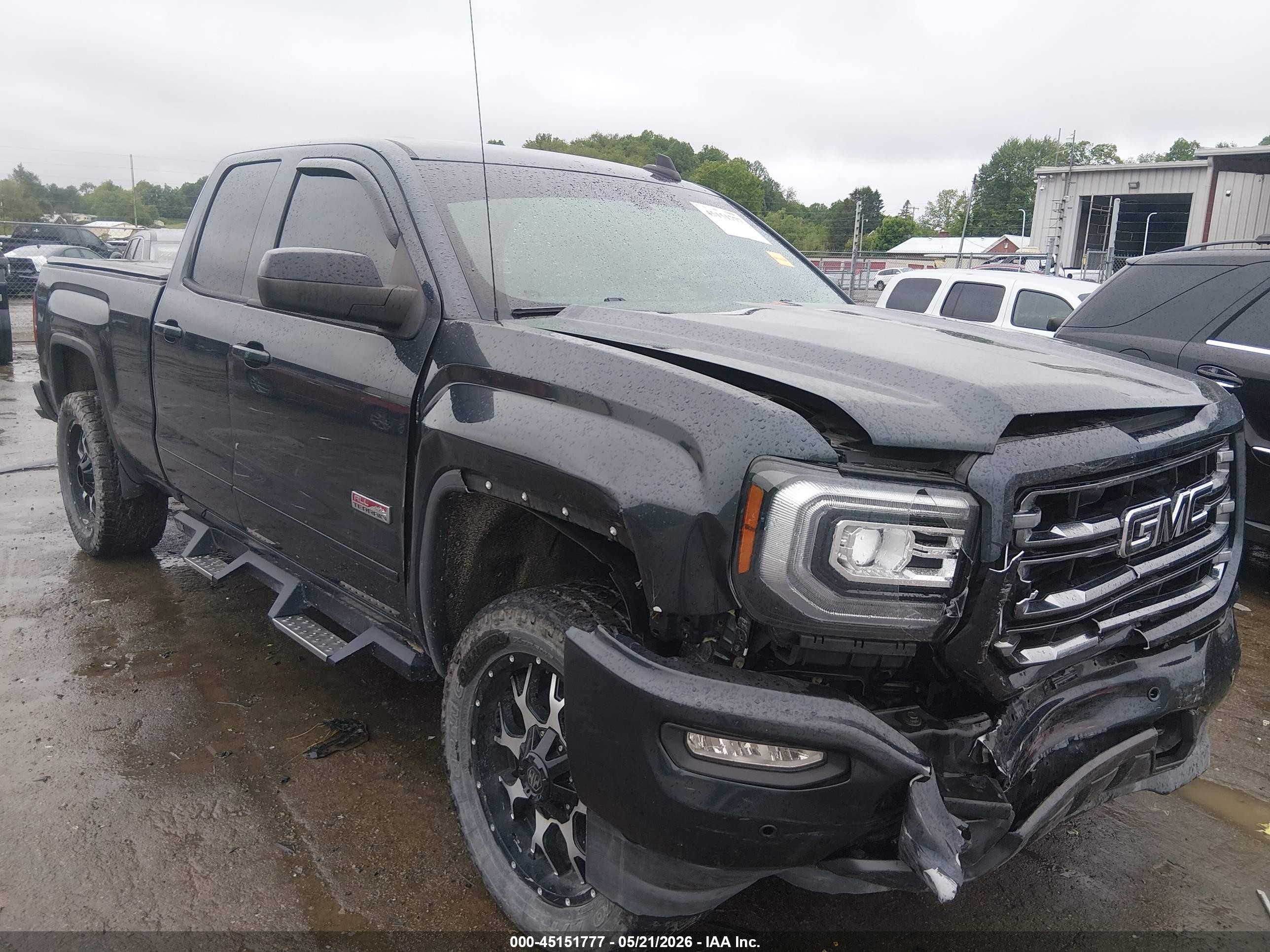 2018 GMC Sierra 1500 SLT, VIN 1GTV2NECXJZ281981 — Front end