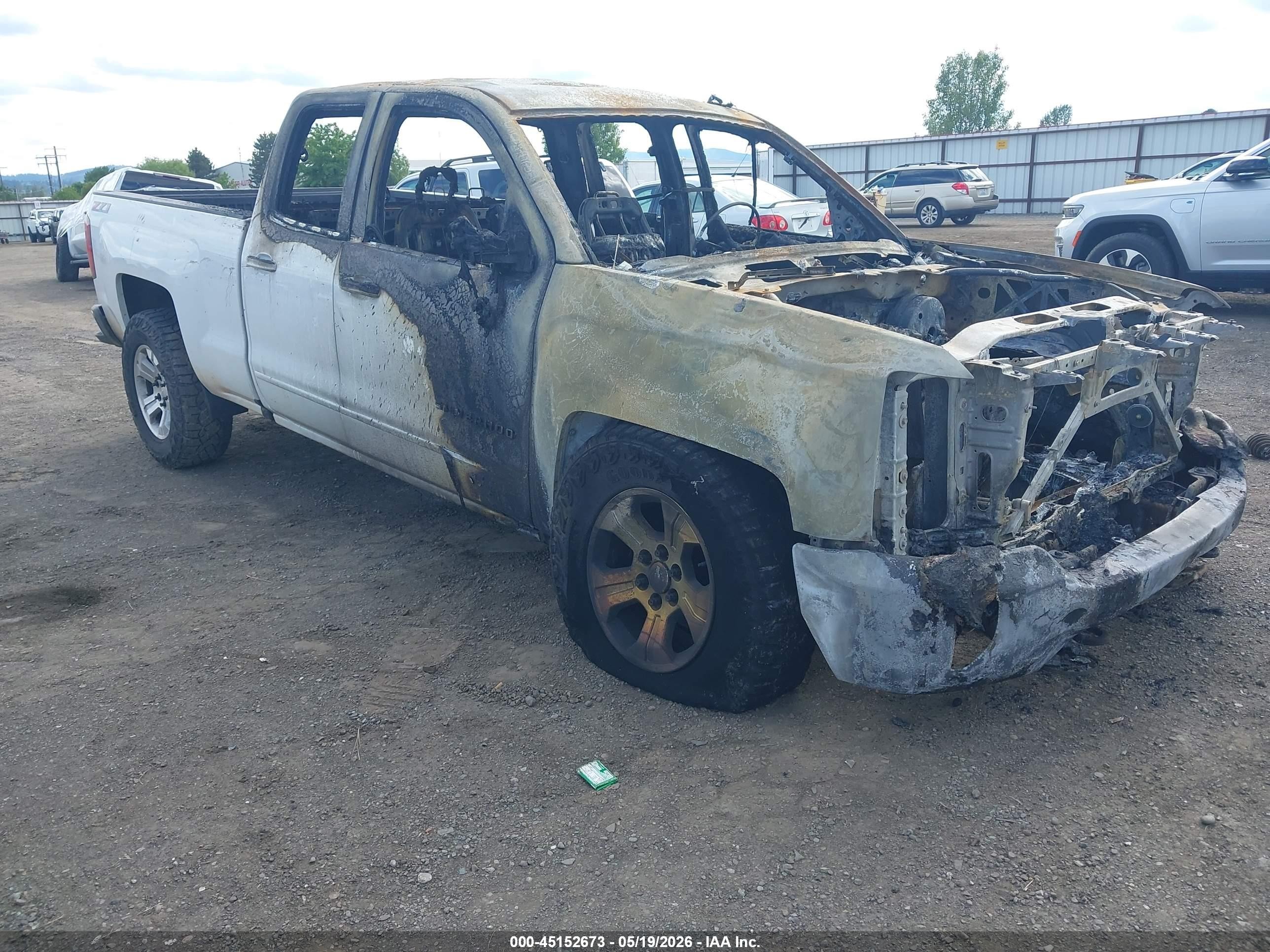 2018 Chevrolet Silverado 1500 LT, VIN 1GCVKREC1JZ219182 — Burn