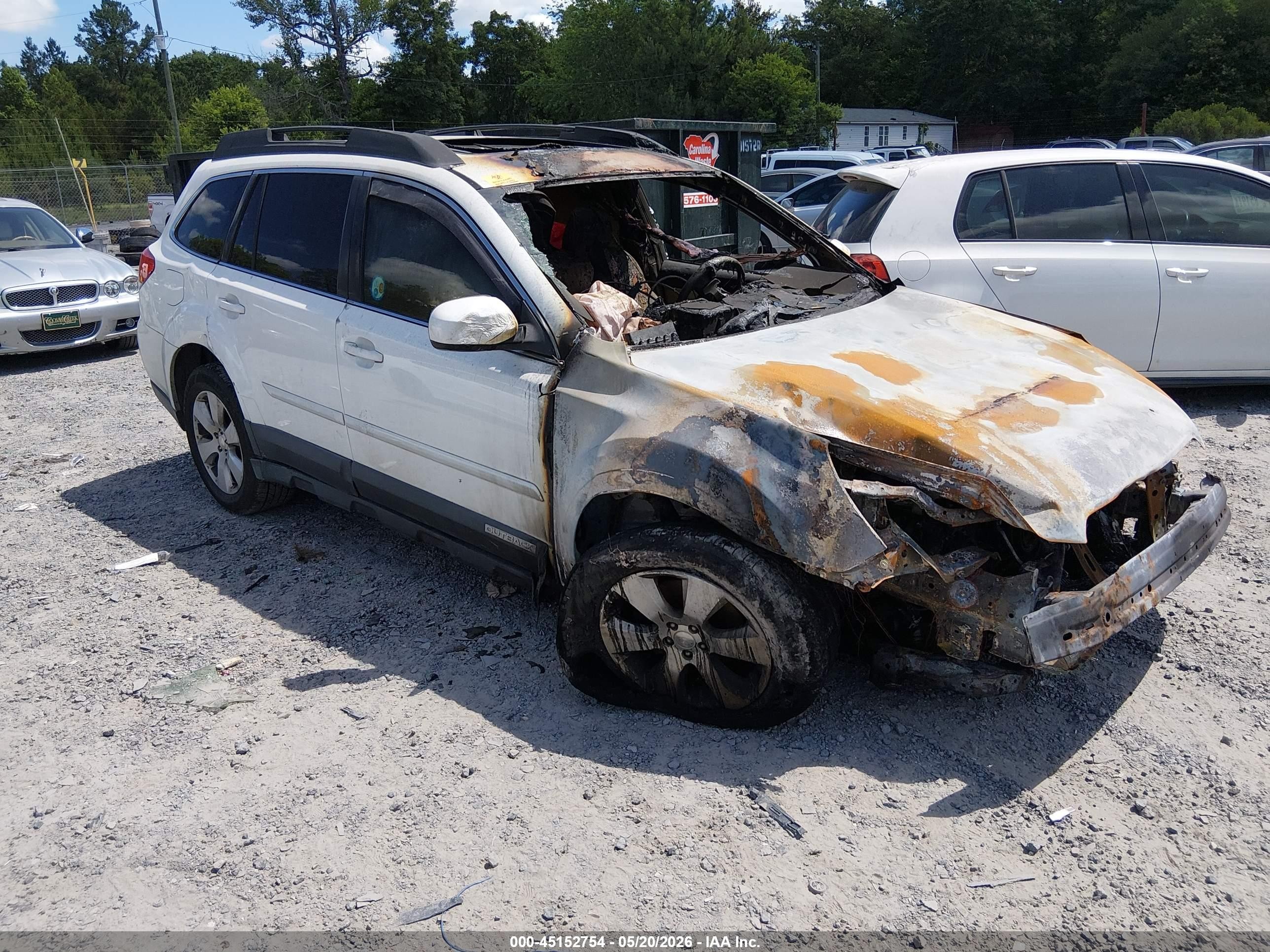 2012 Subaru Outback Prem, VIN 4S4BRBCC7C3298013 — Пожар в салоне