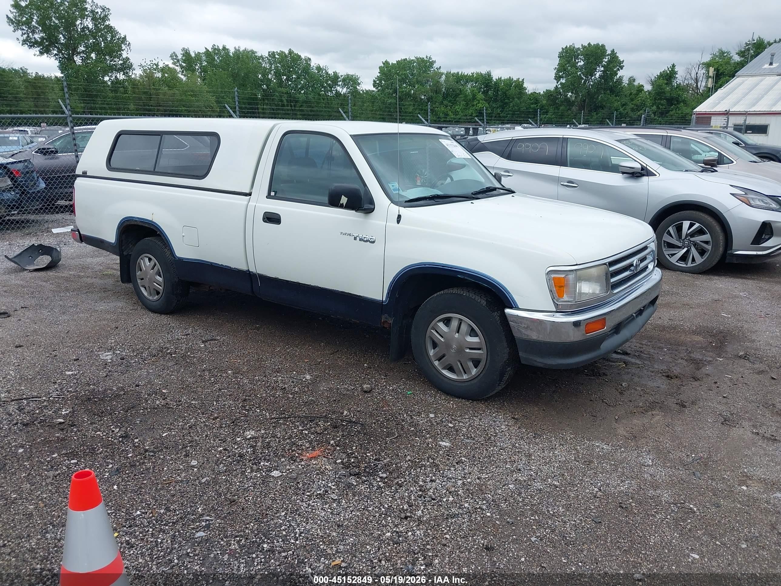 1993 Toyota T100 DX, VIN JT4VD10AXP0016094 — Normal wear