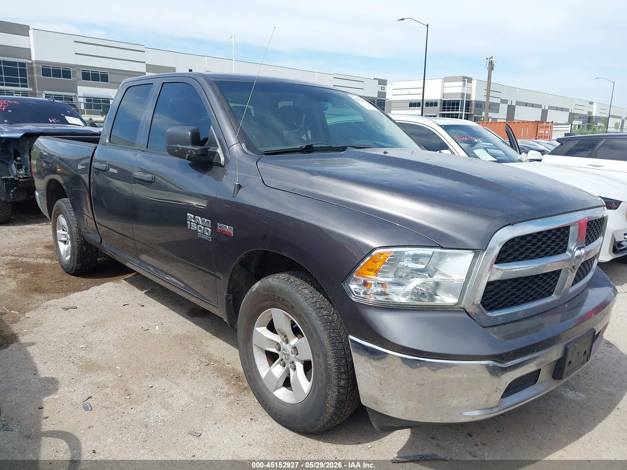 2019 Ram 1500 Tradesman, VIN 1C6RR6FT0KS745962 — Град