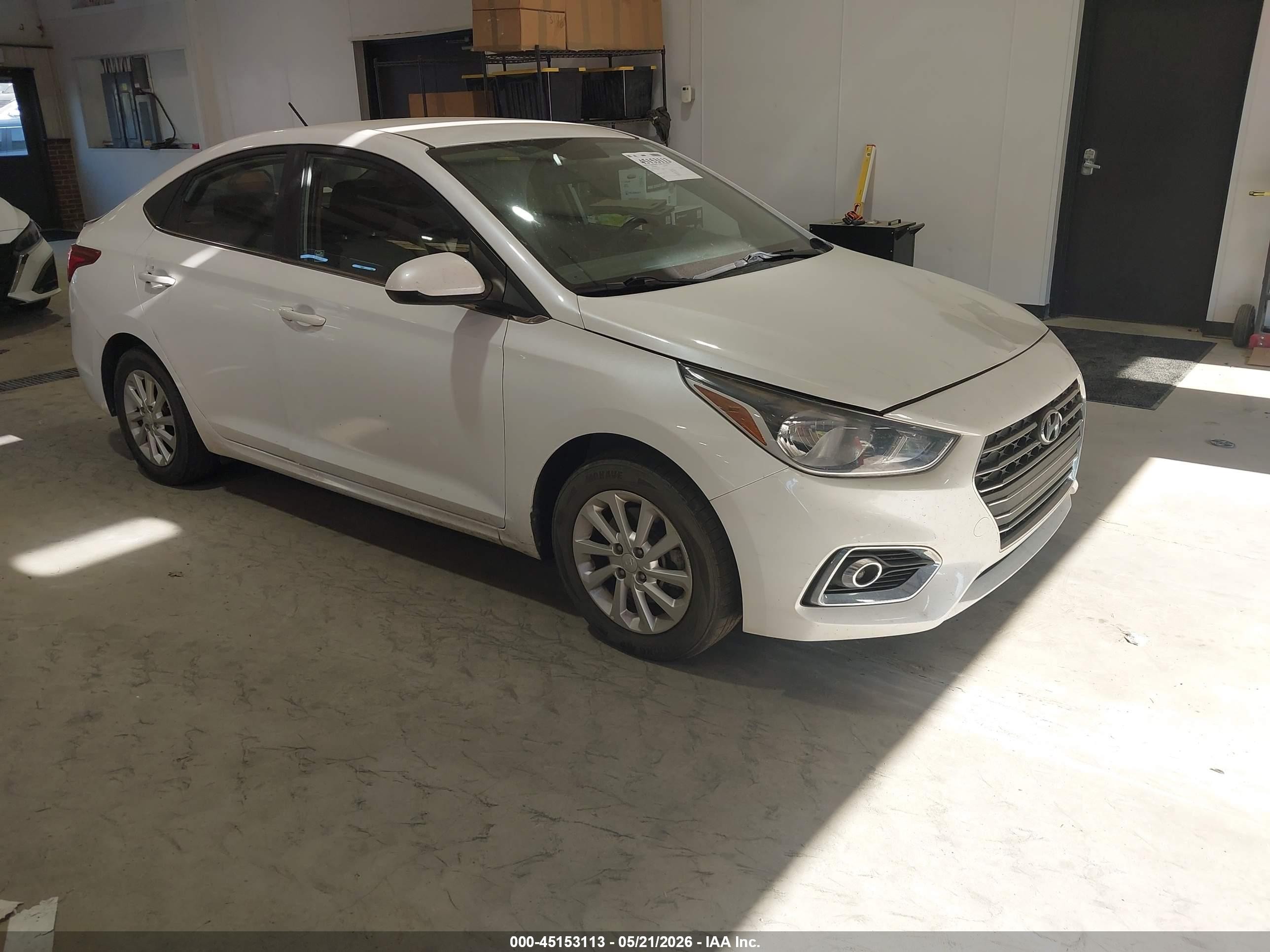 2020 Hyundai Accent SEL, VIN 3KPC24A67LE104529 — Rear end