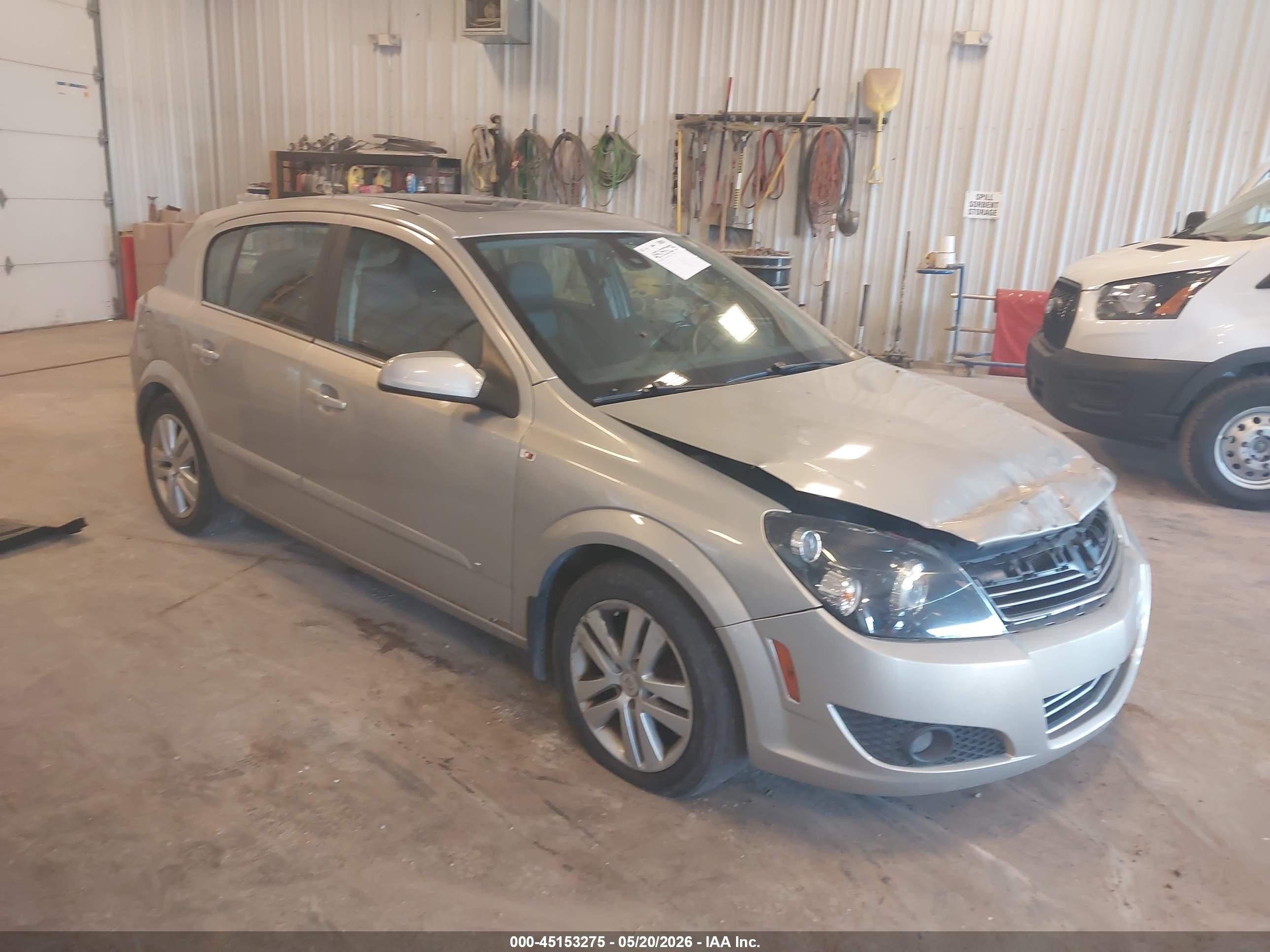 2008 Saturn Astra XR, VIN W08AT671X85115161 — Front end