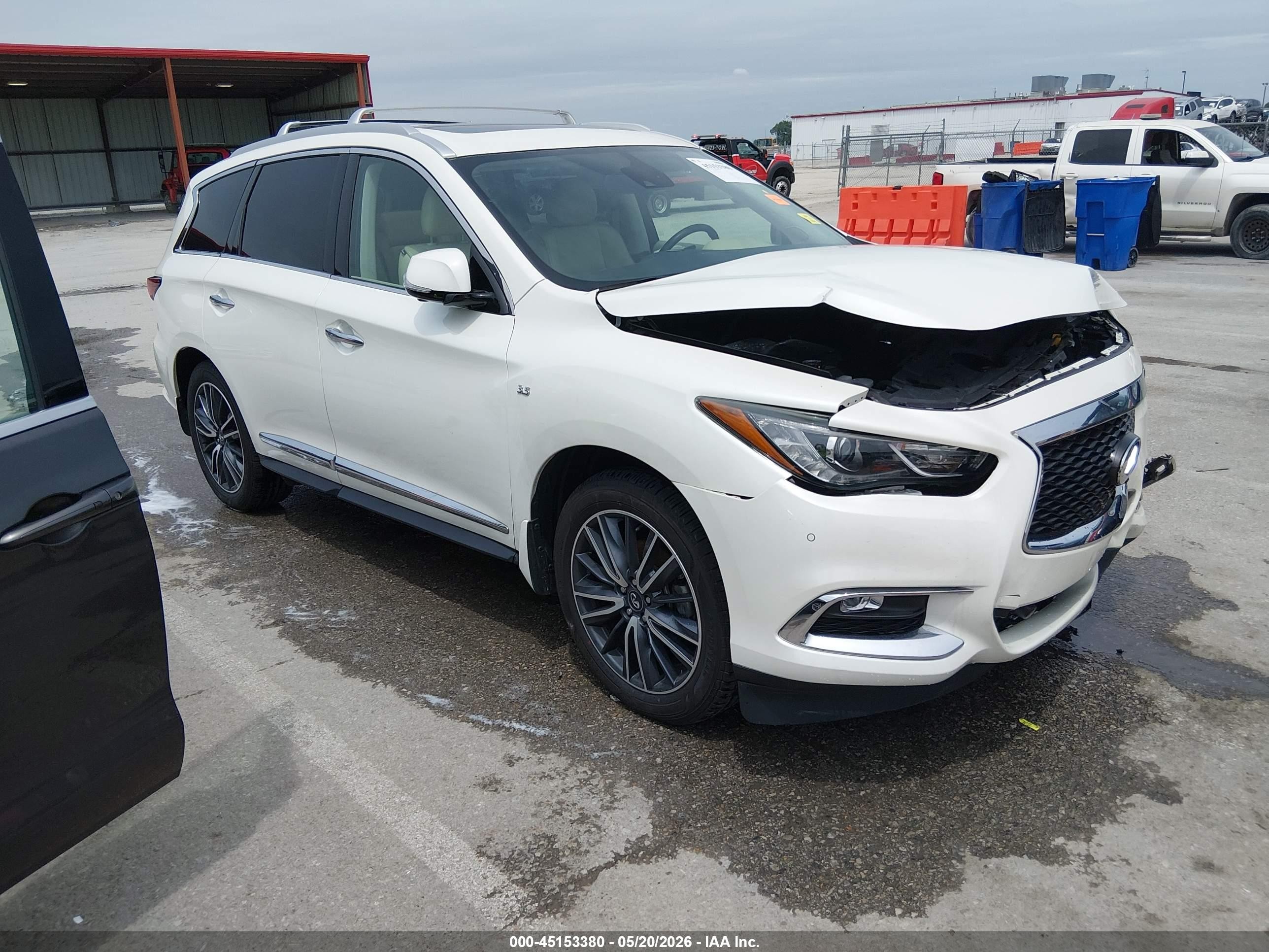 2019 Infiniti QX60 Luxe, VIN 5N1DL0MM2KC561920 — Перед