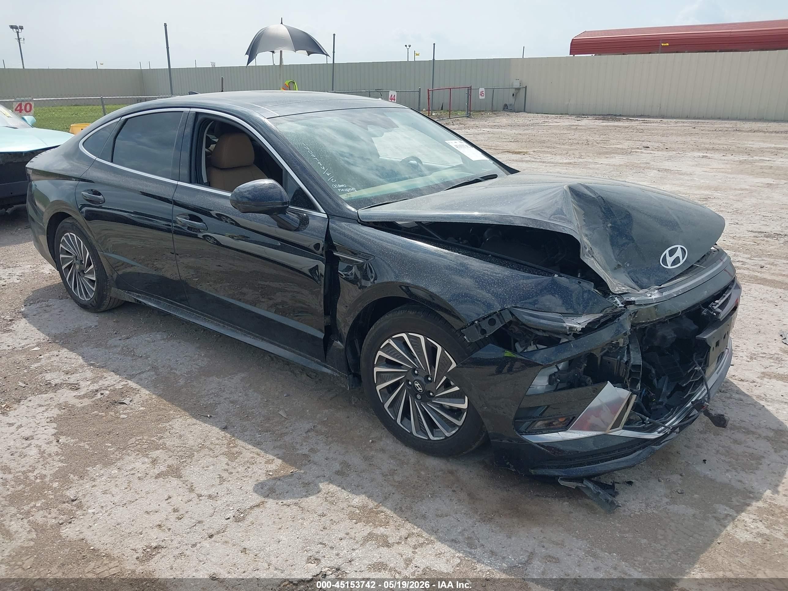 2025 Hyundai Sonata Limited, VIN KMHL54JJ1SA125112 — Front end