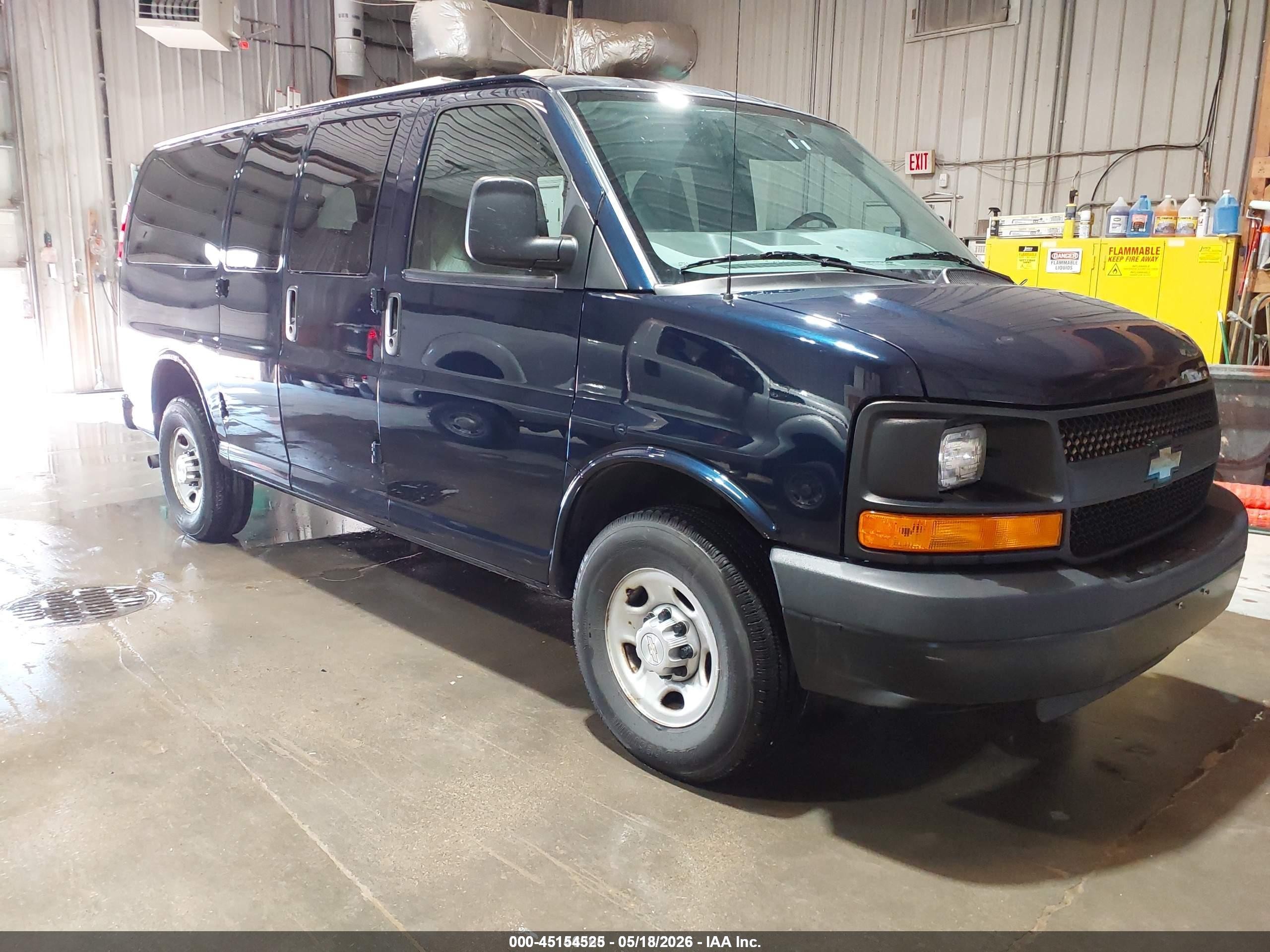 2015 Chevrolet Express 2500, VIN 1GNWGPFG8F1268856 — Normal wear