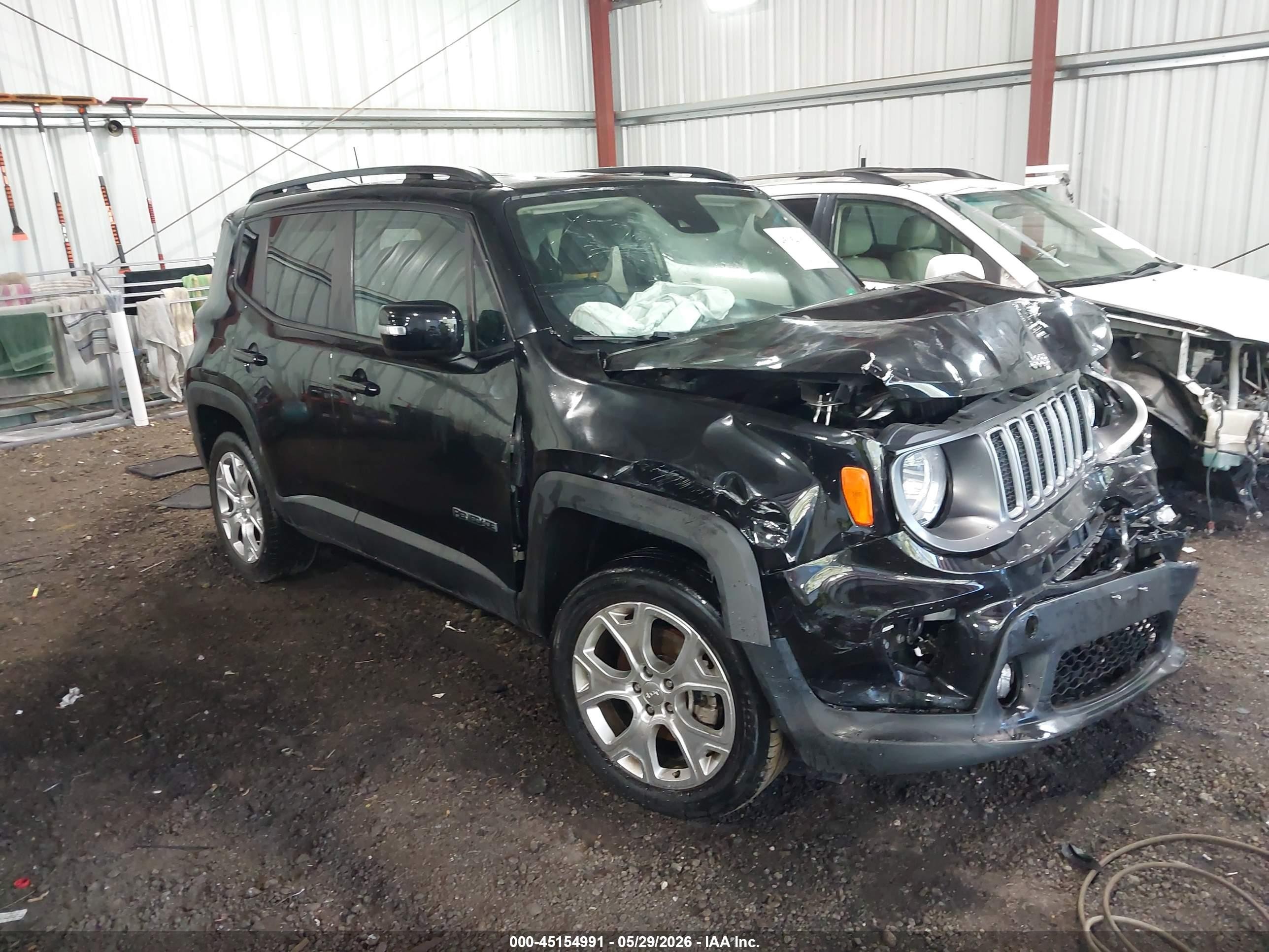 2022 Jeep Renegade Limited, VIN ZACNJDD19NPN46274 — Перед