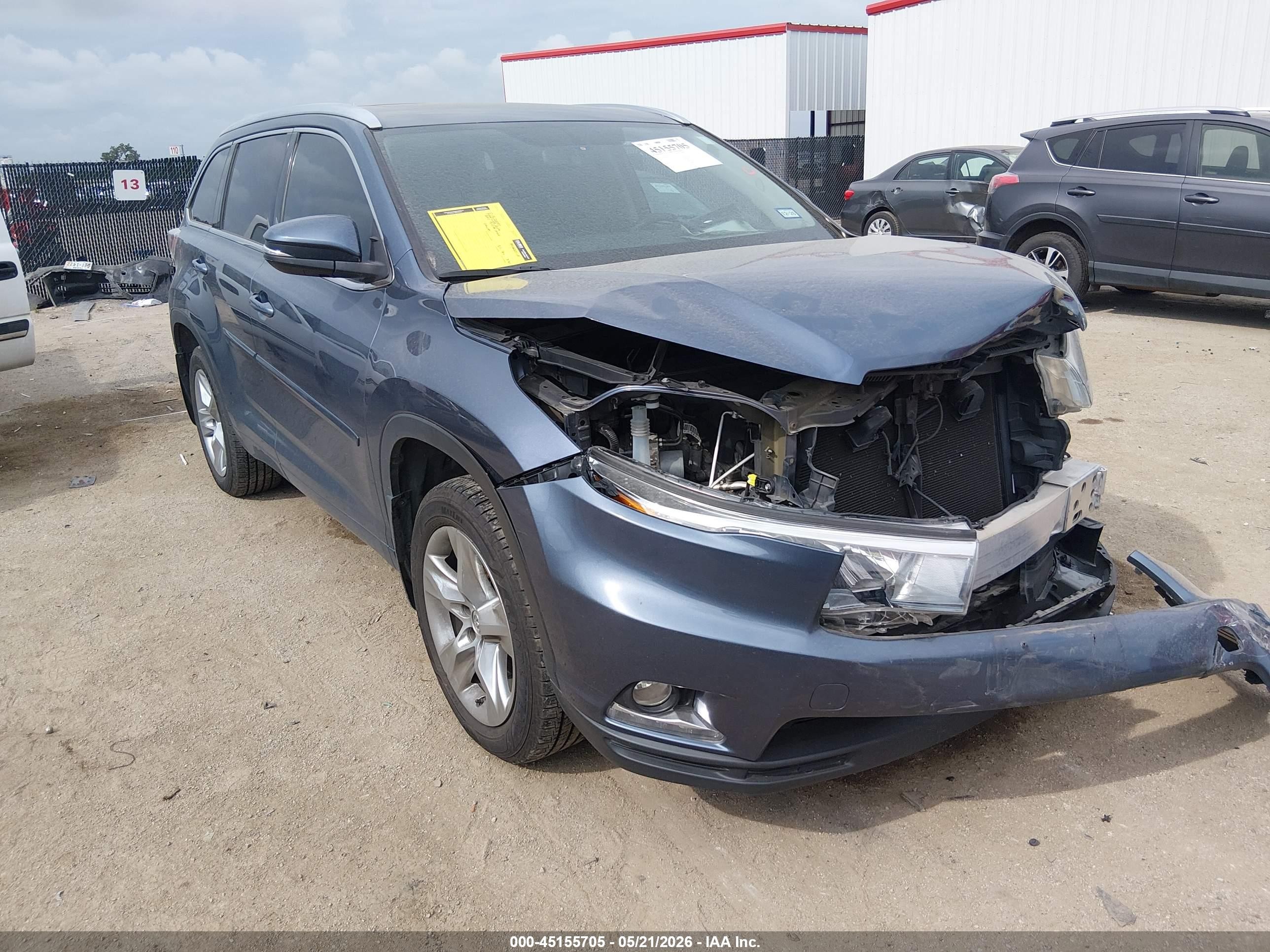 2015 Toyota Highlander Limited Platinum, VIN 5TDDKRFH9FS151227 — Front end