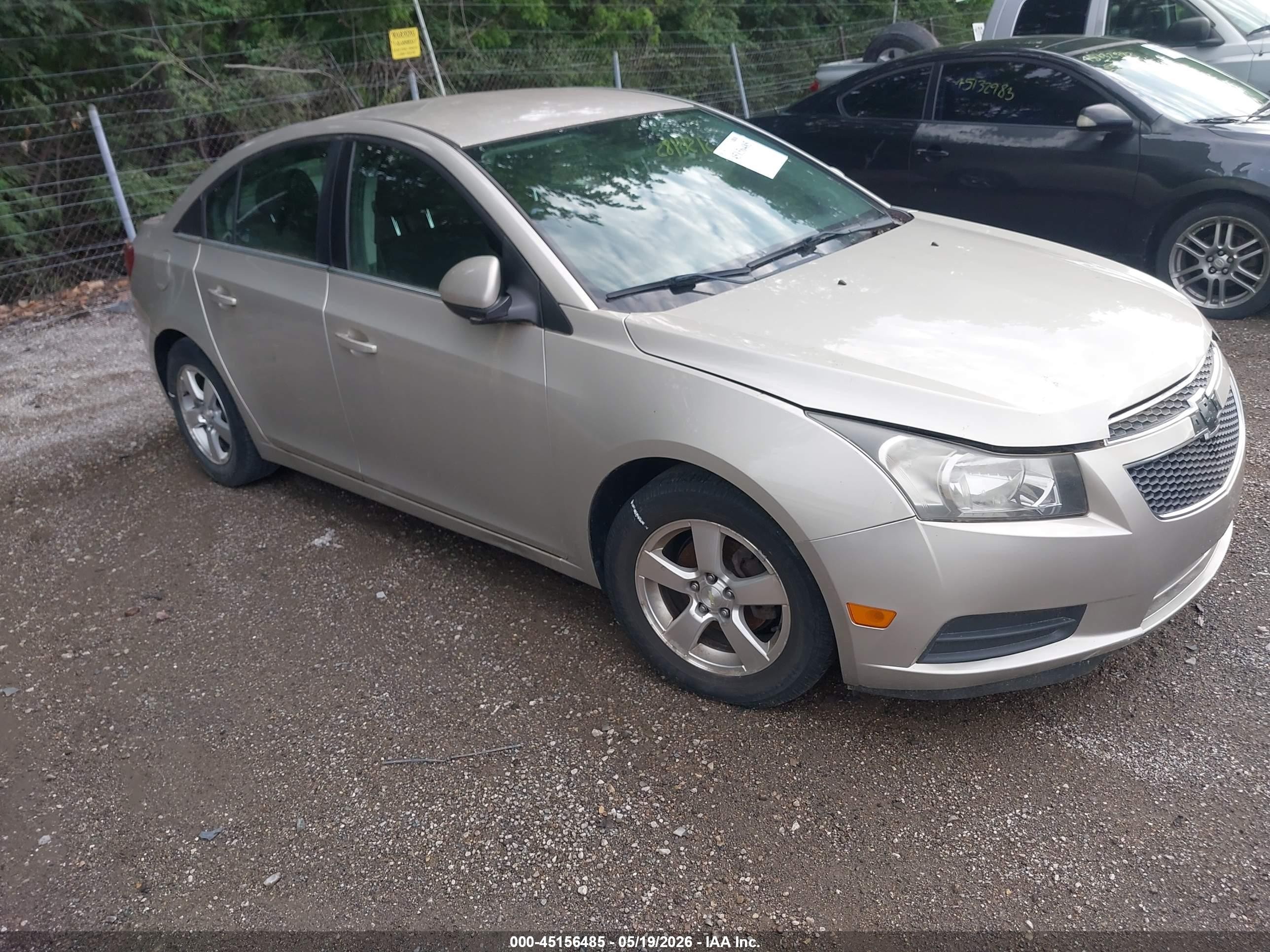 2014 Chevrolet Cruze 1LT, VIN 1G1PC5SB0E7159383 — Normal wear