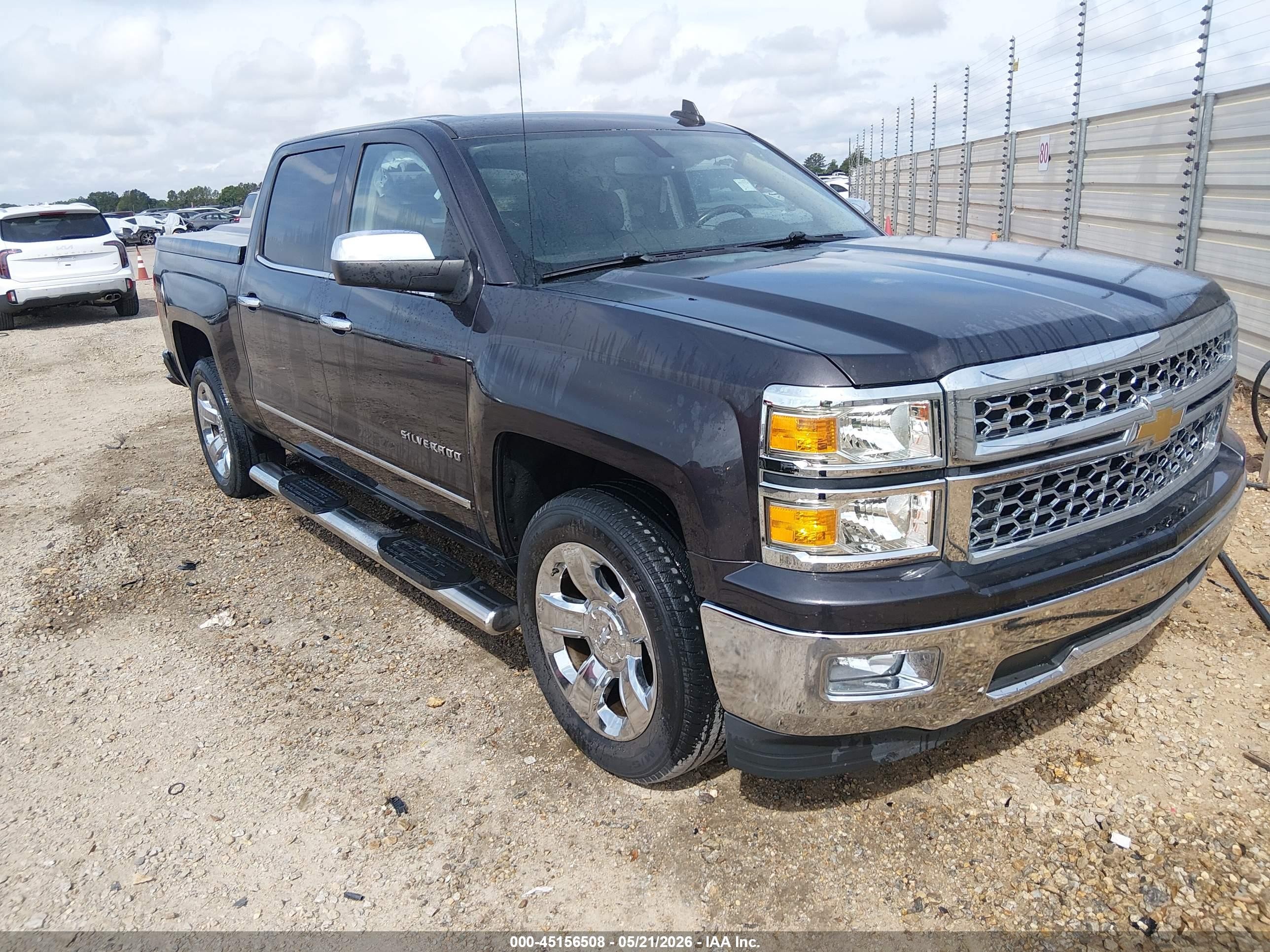 2015 Chevrolet Silverado 1500 LTZ, VIN 3GCPCSEC9FG214879 — Side
