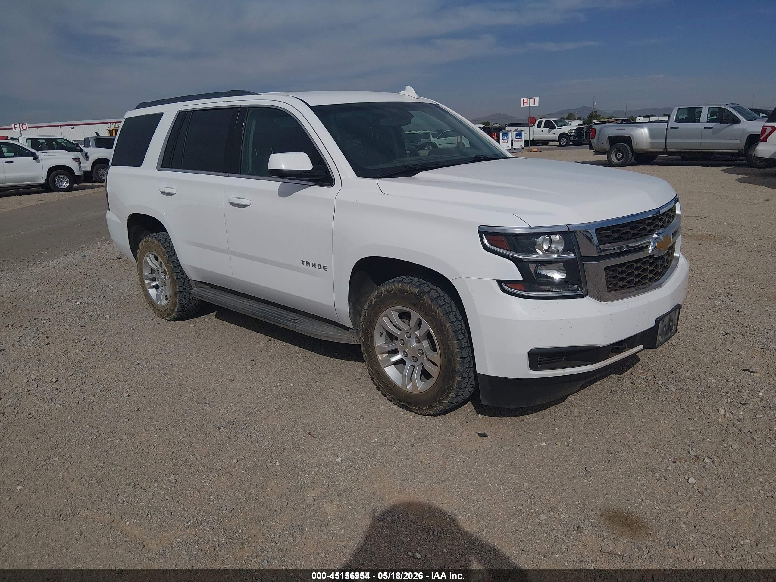 2017 Chevrolet Tahoe LS, VIN 1GNSKAKC3HR326244 — Front end
