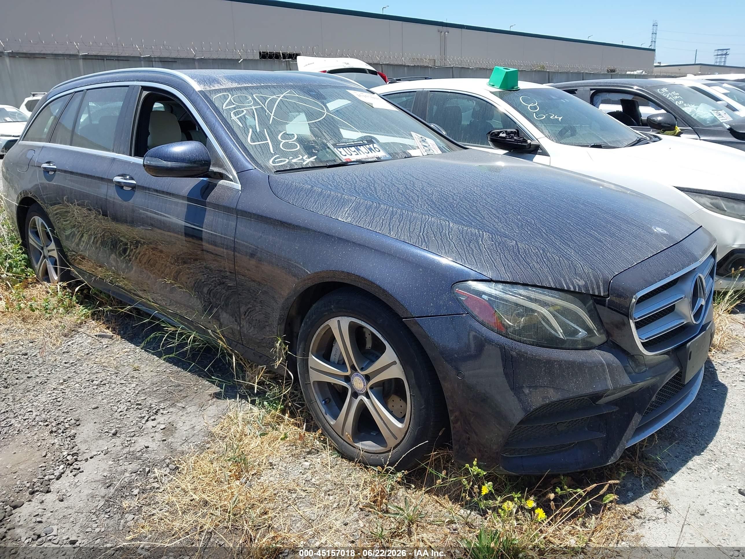 2017 Mercedes-Benz E 400 Luxury, VIN WDDZH6GB1HA153508 — Fresh water flood