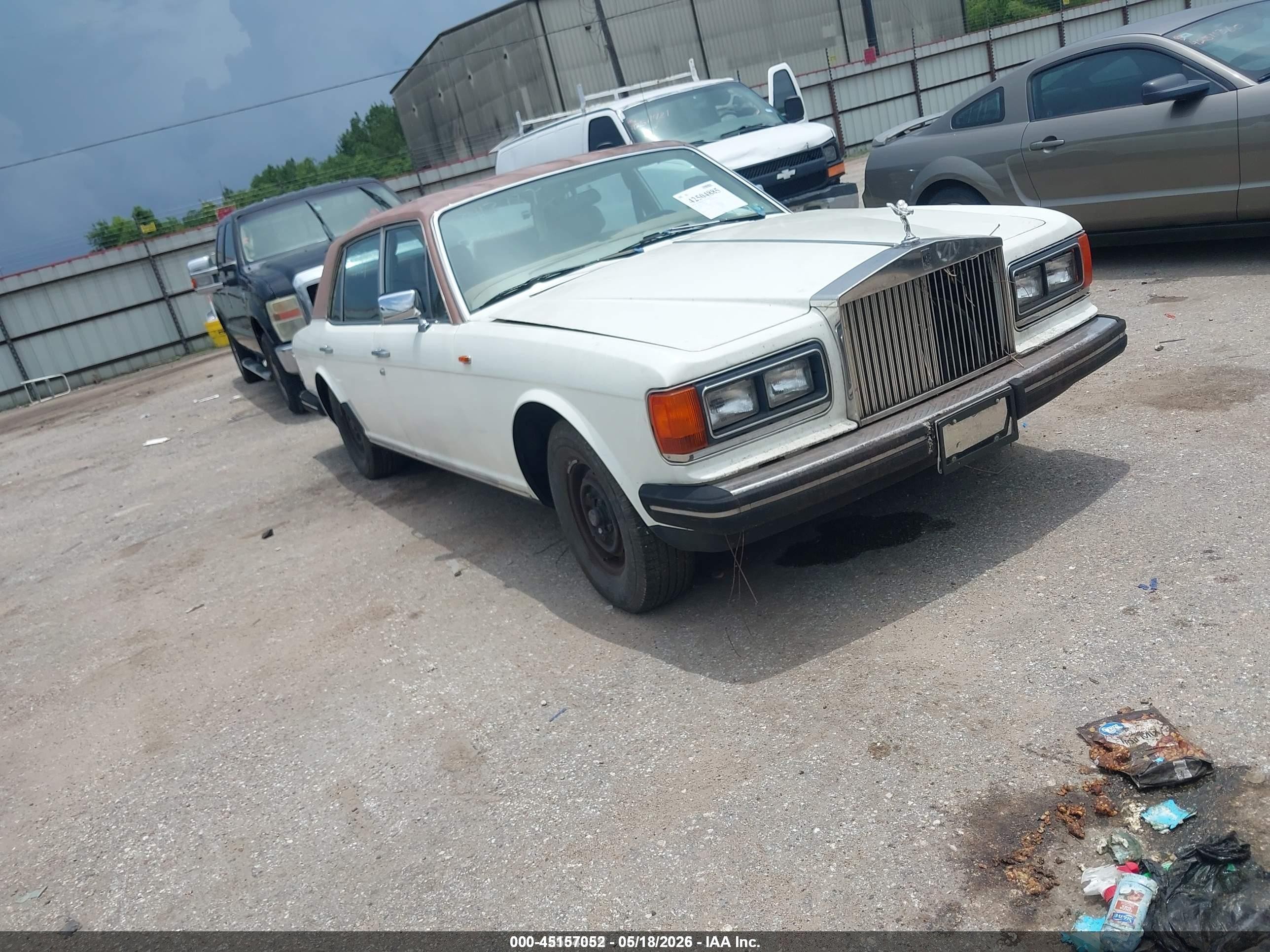 1986 Rolls-Royce Silver Spur, VIN SCAZN42A5GCX14809 — Перед