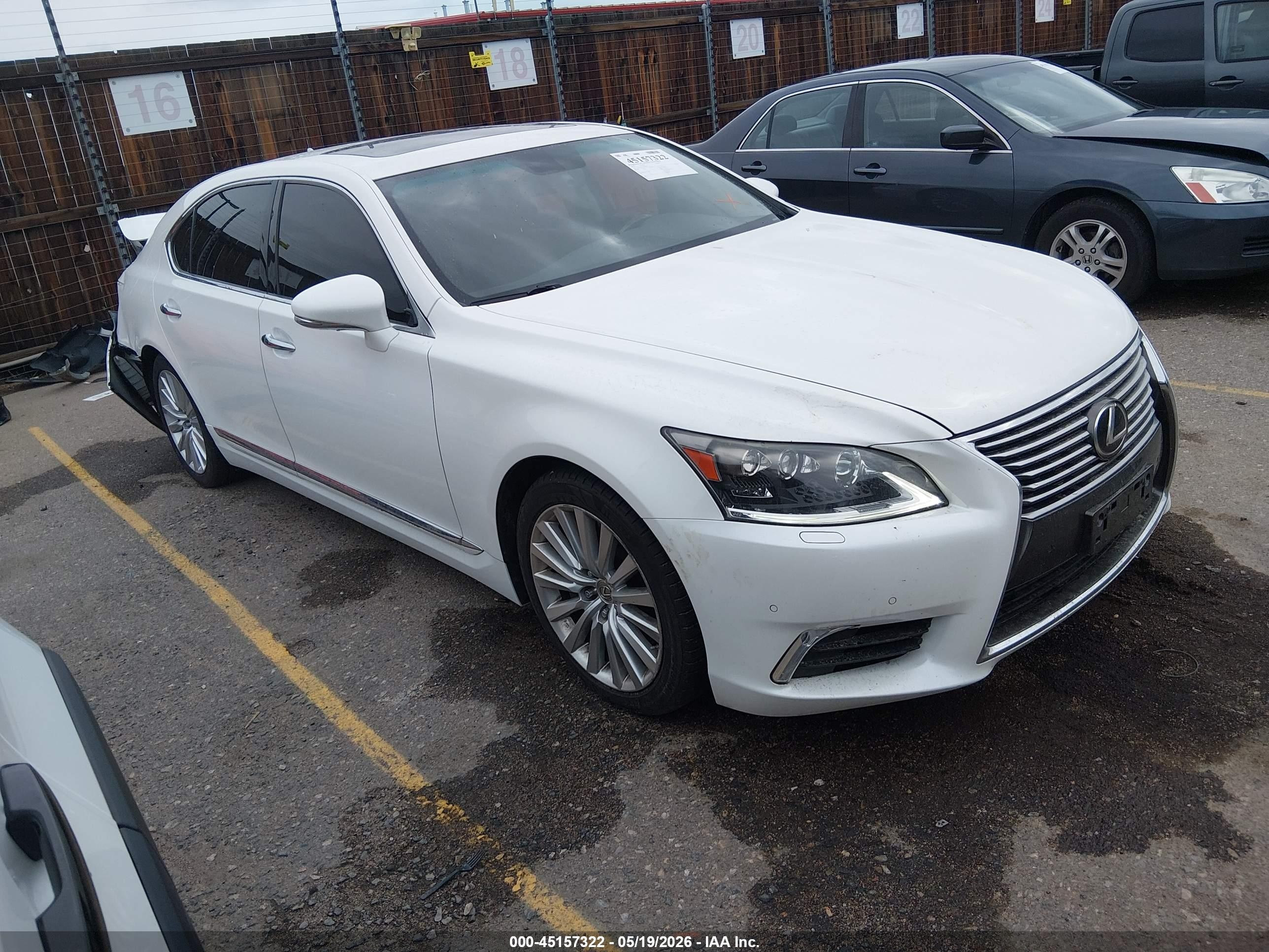 2013 Lexus LS 460 L, VIN JTHDL5EF9D5005871 — Rear end