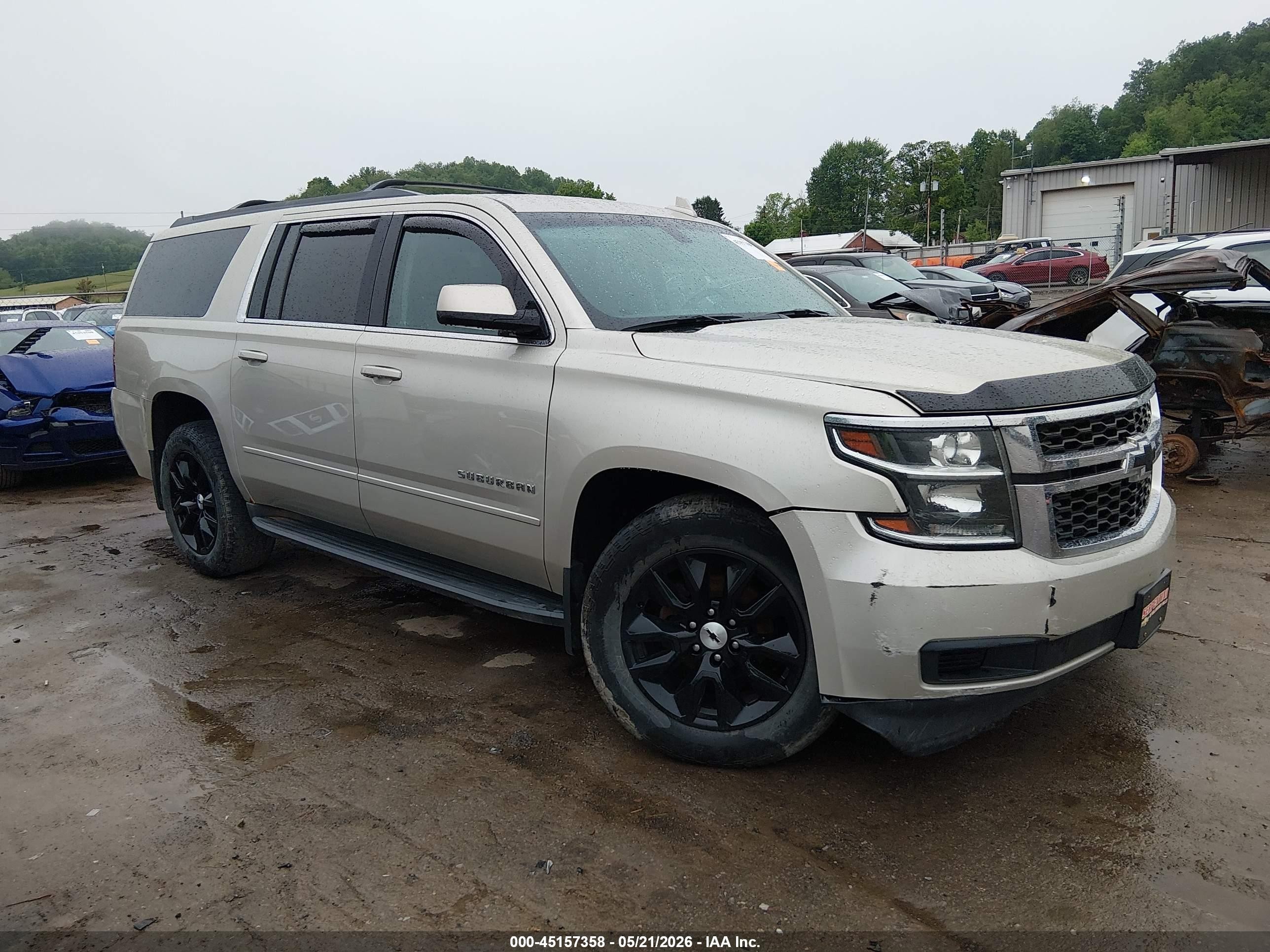2016 Chevrolet Suburban LS, VIN 1GNSKGKC4GR171253 — Side