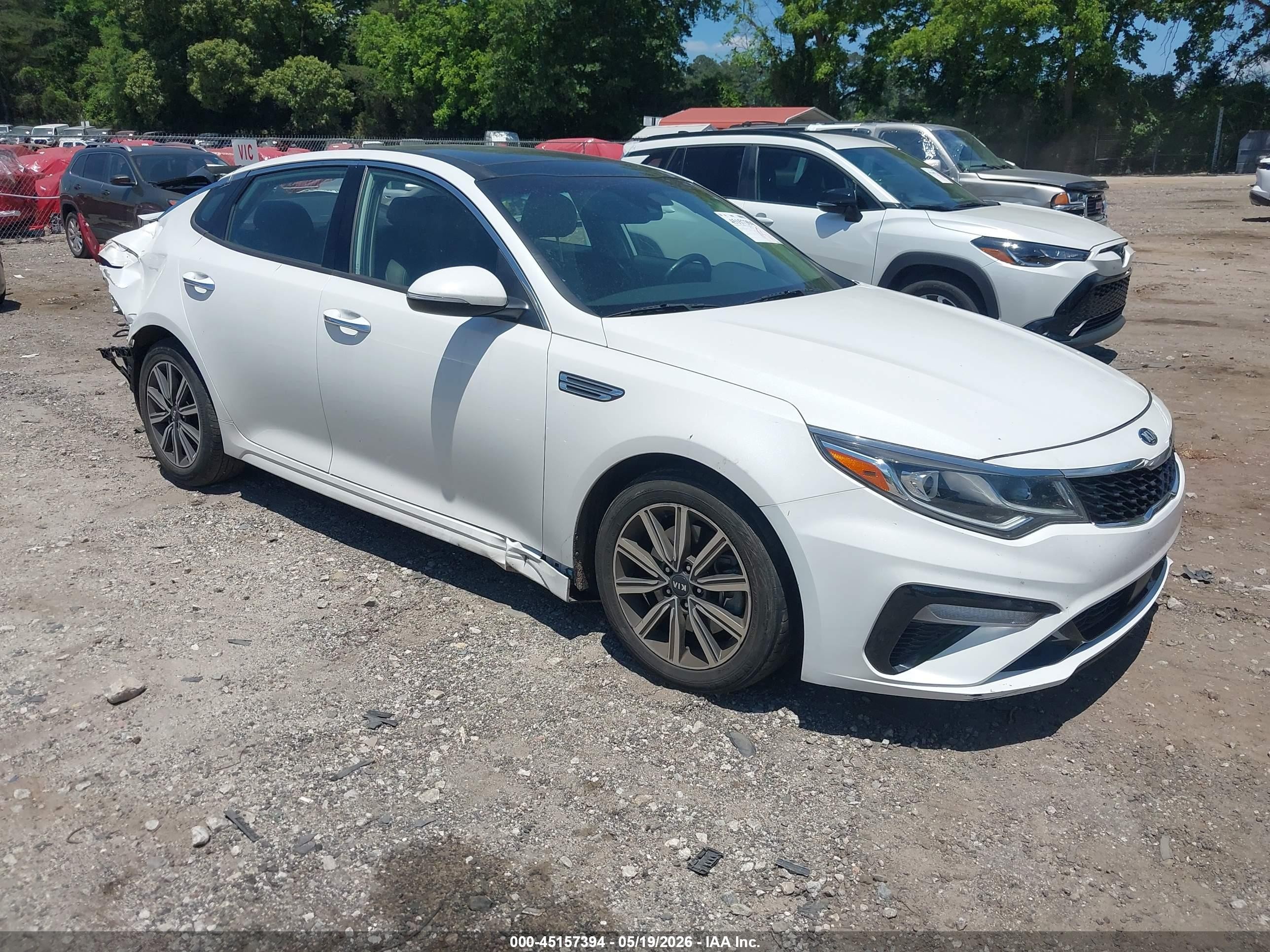 2019 Kia Optima EX, VIN 5XXGU4L15KG332399 — Rear end
