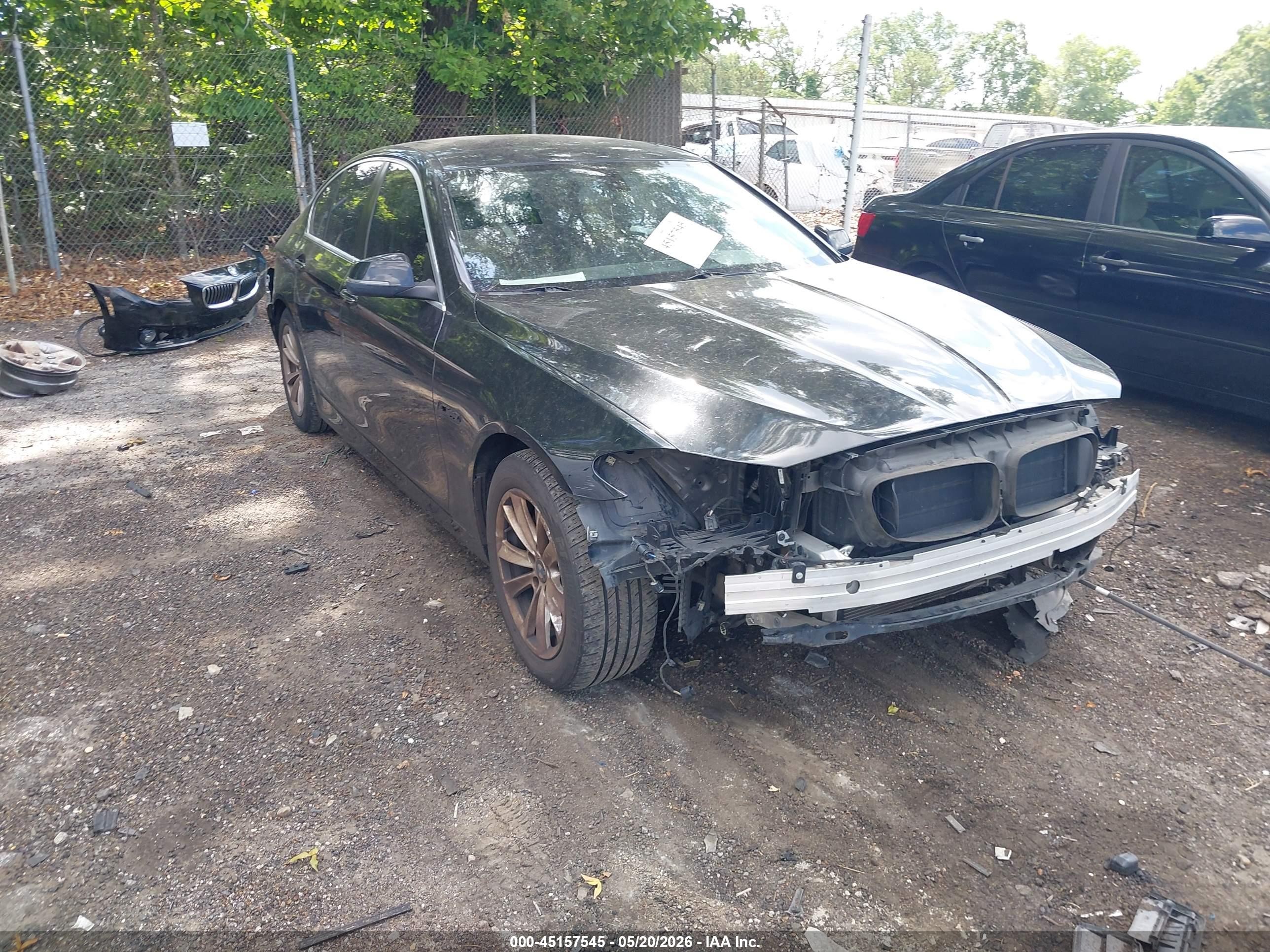 2016 BMW 5 Series 528i, VIN WBA5A5C57GG351834 — Front end