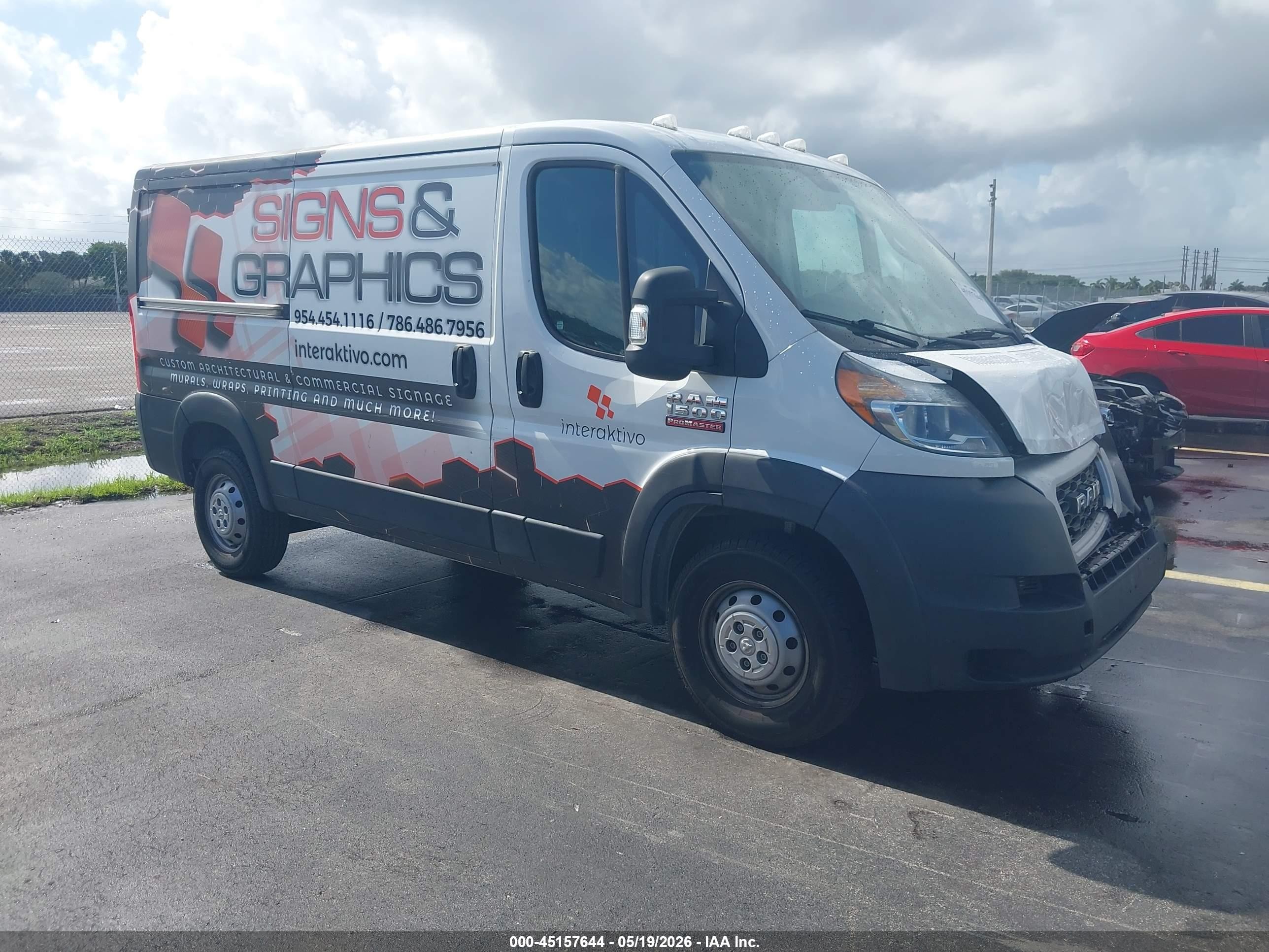 2019 Ram ProMaster Cargo, VIN 3C6TRVAG1KE517630 — Front end