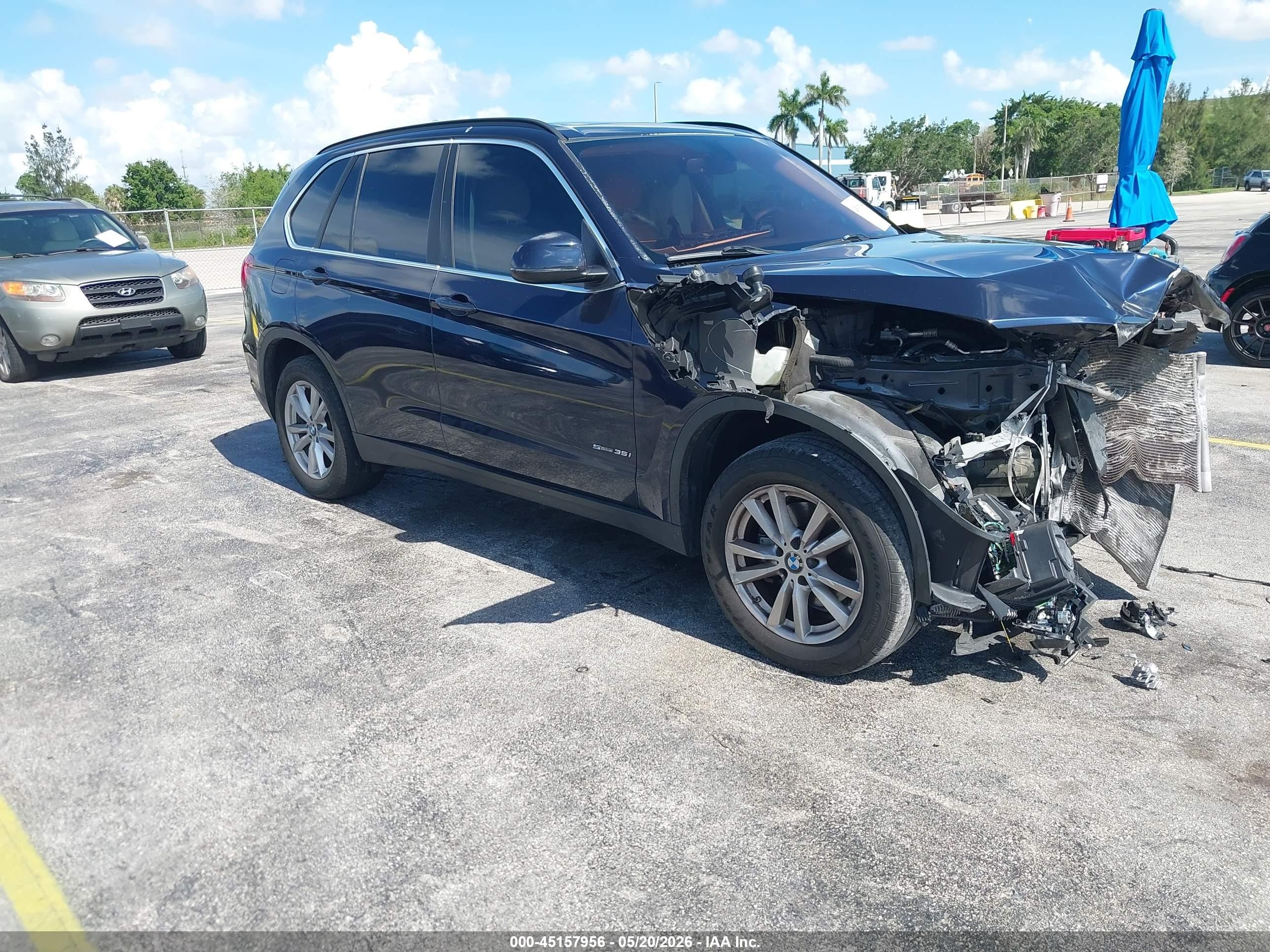2015 BMW X5 sDrive35i, VIN 5UXKR2C59F0H36124 — Front end