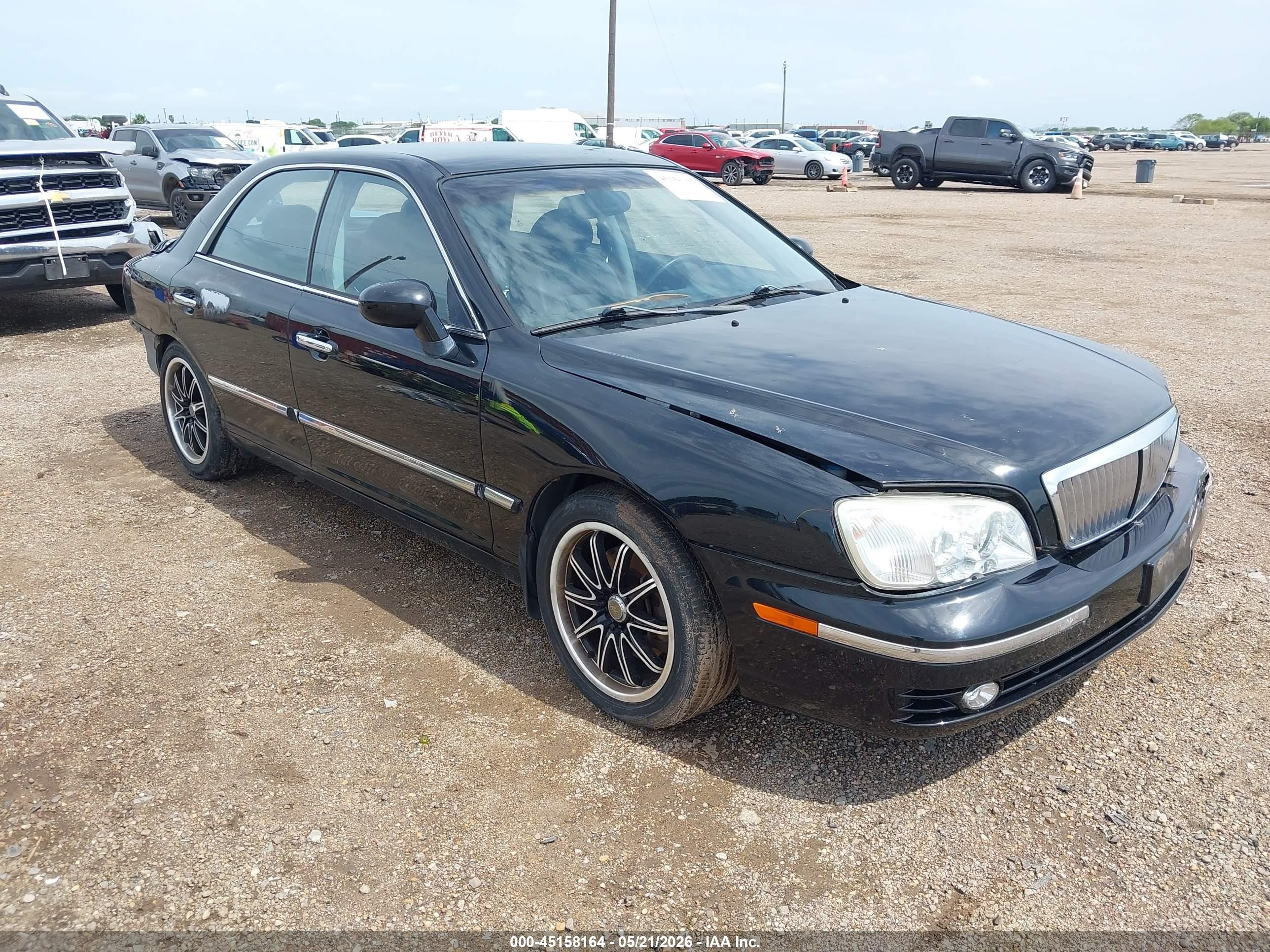 2004 Hyundai XG, VIN KMHFU45E84A325789 — Зад