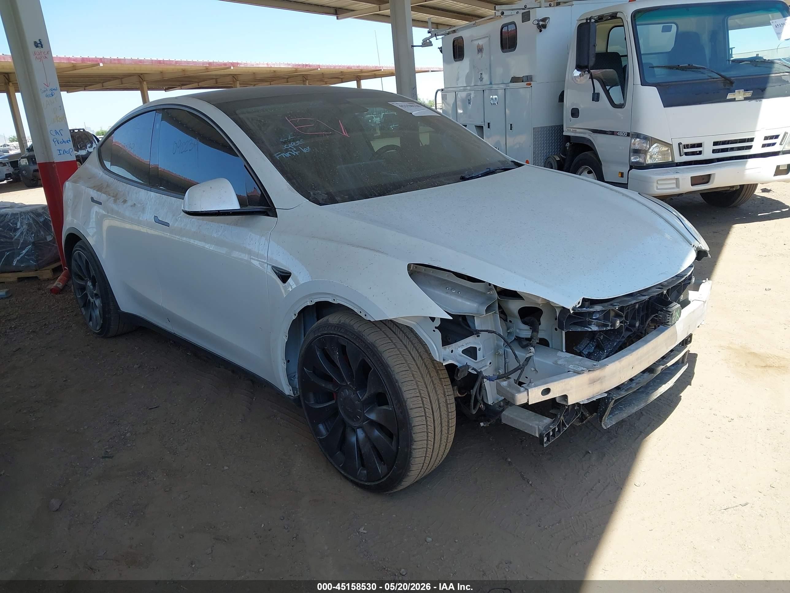 2021 Tesla Model Y Performance, VIN 5YJYGDEF6MF092239 — Front end