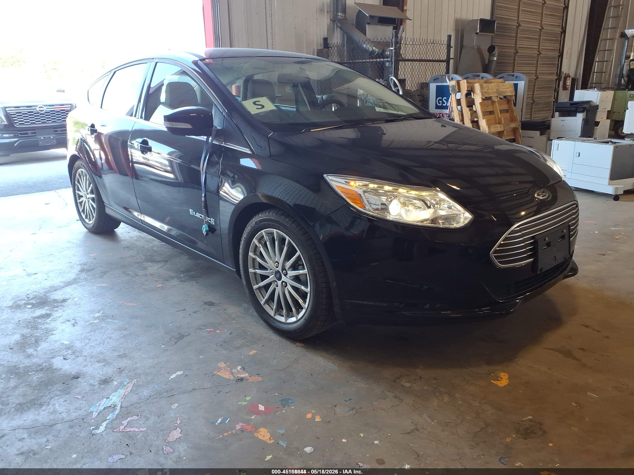 2016 Ford Focus Electric, VIN 1FADP3R44GL396162 — Normal wear
