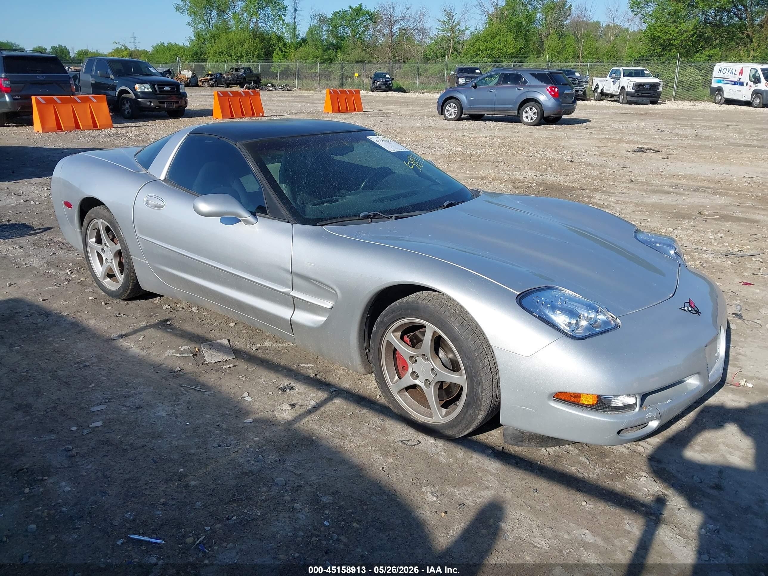 2002 Chevrolet Corvette, VIN 1G1YY22G325129124 — Front end