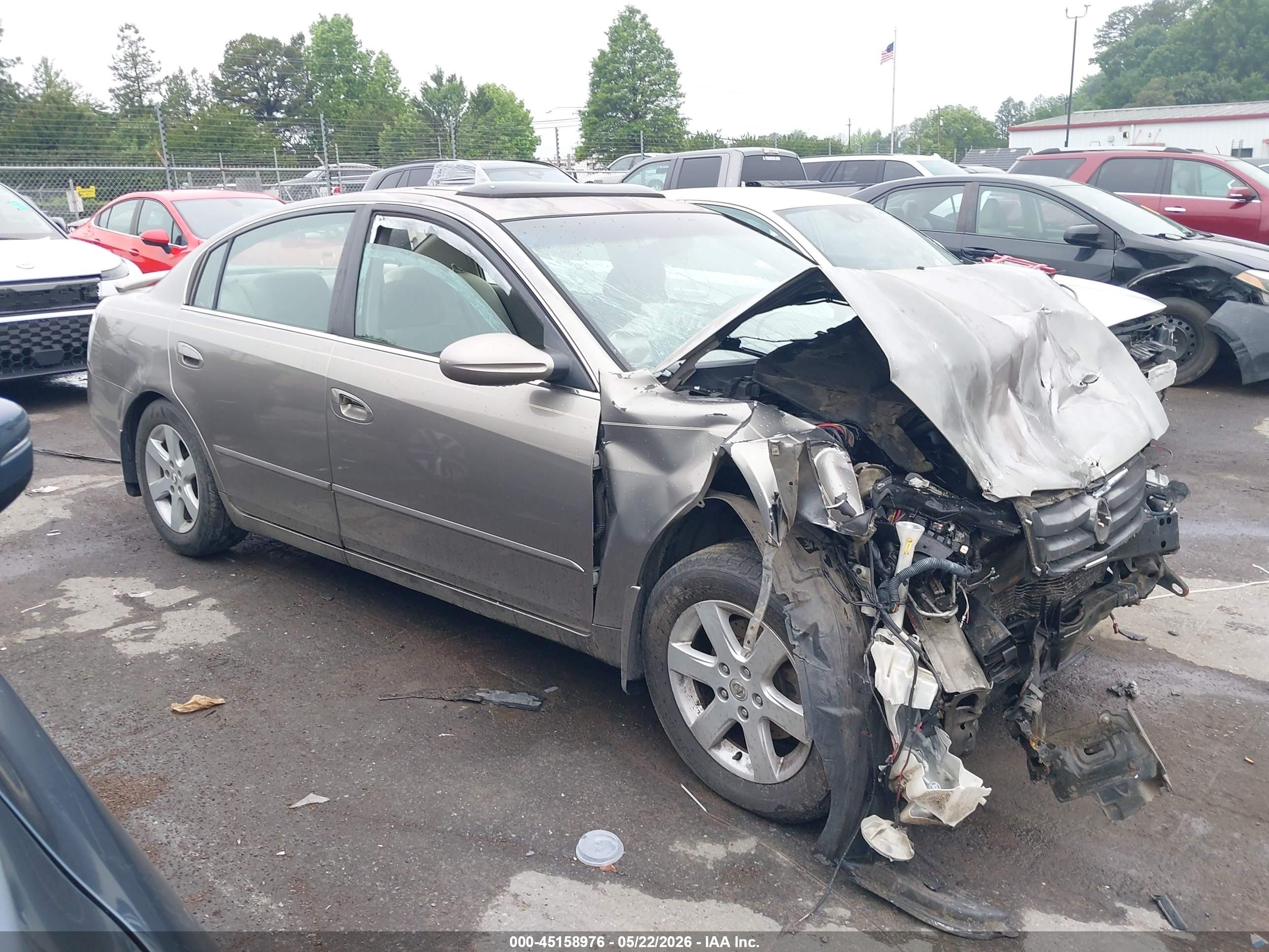 2002 Nissan Altima S, VIN 1N4AL11D22C204342 — Front end