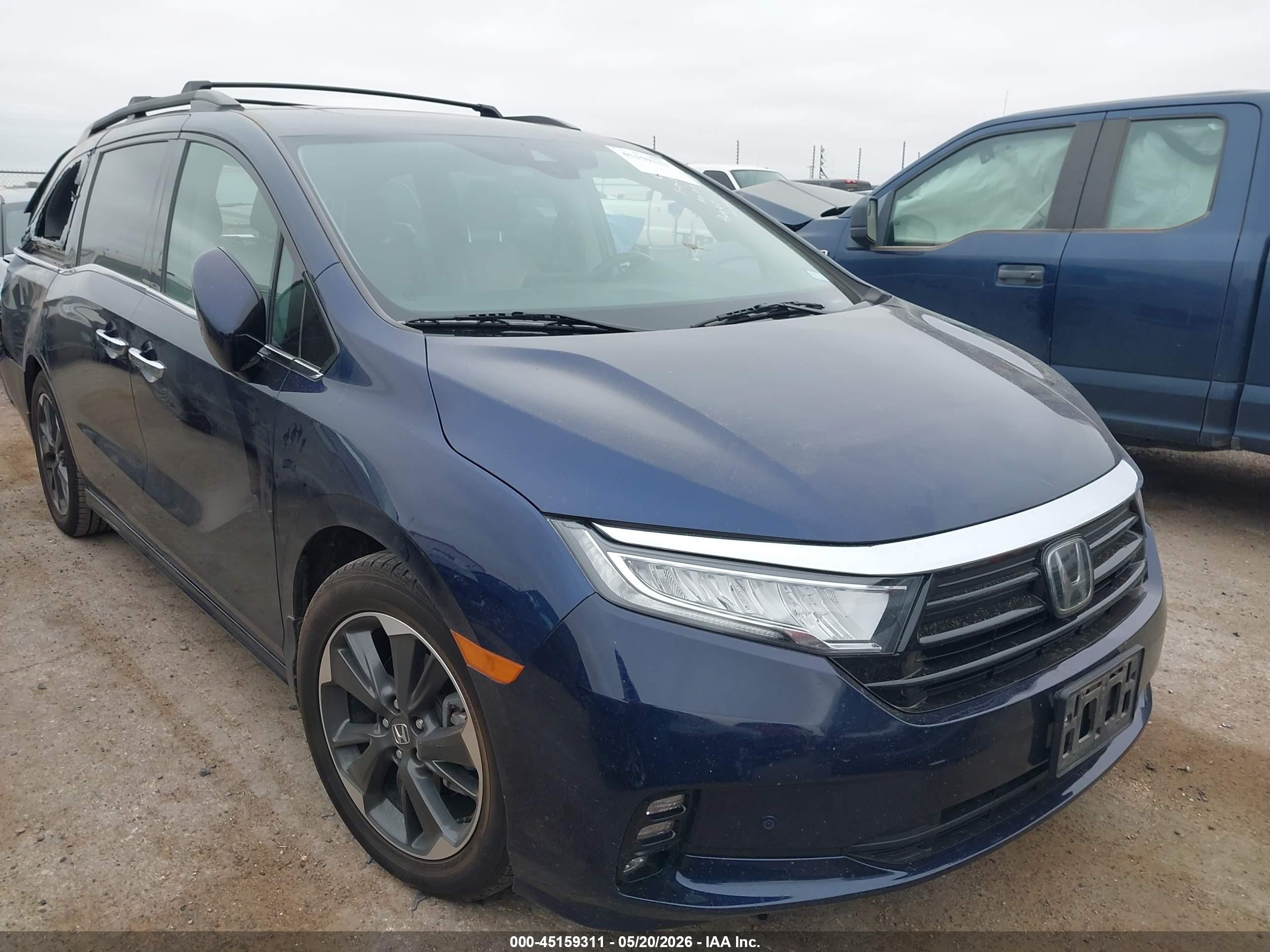 2023 Honda Odyssey Elite, VIN 5FNRL6H93PB009582 — Rear end