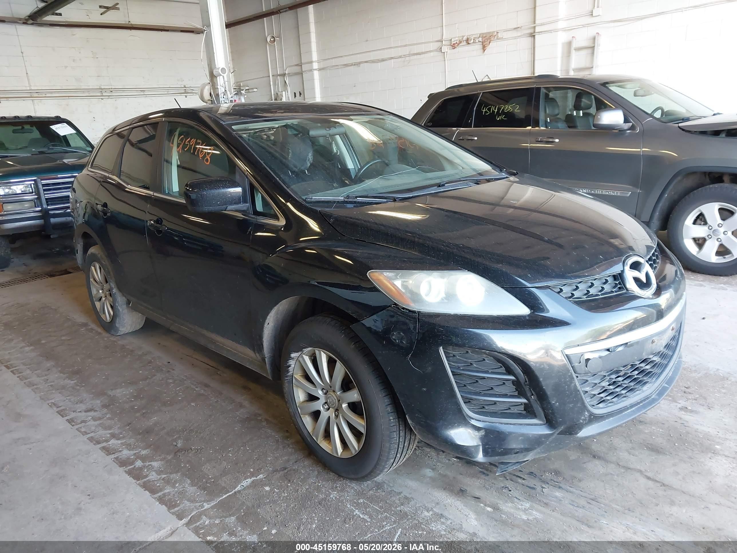 2011 Mazda CX-7 i Sport, VIN JM3ER2B58B0369960 — Front end