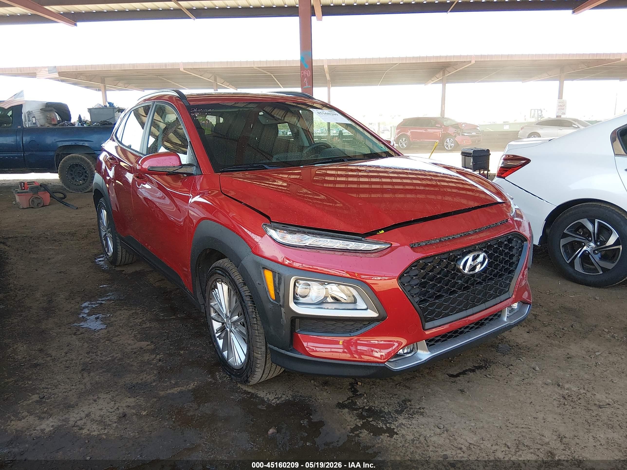 2020 Hyundai Kona SEL Plus, VIN KM8K62AA7LU565851 — Front end