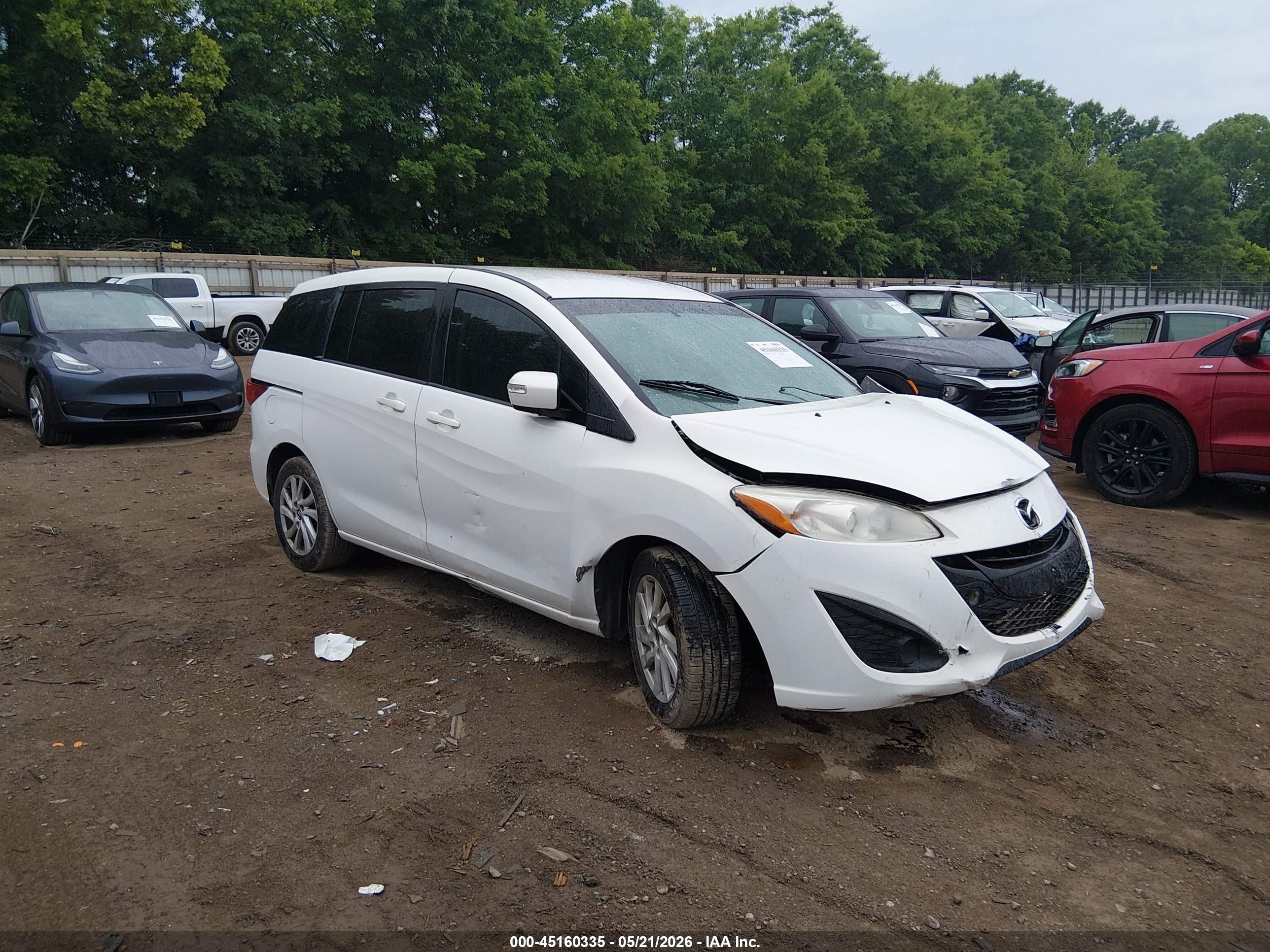 2013 Mazda 5 Sport, VIN JM1CW2BL9D0145977 — Front end