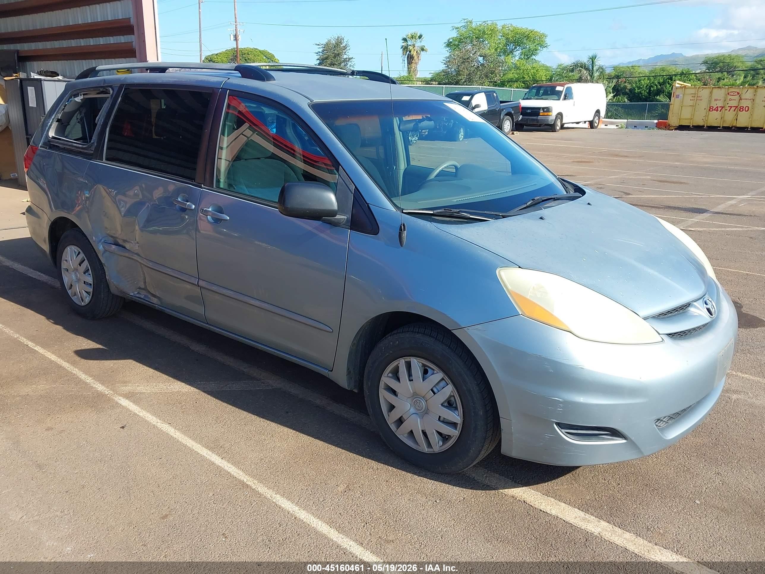 2006 Toyota Sienna LE, VIN 5TDZA23C76S399775 — Side
