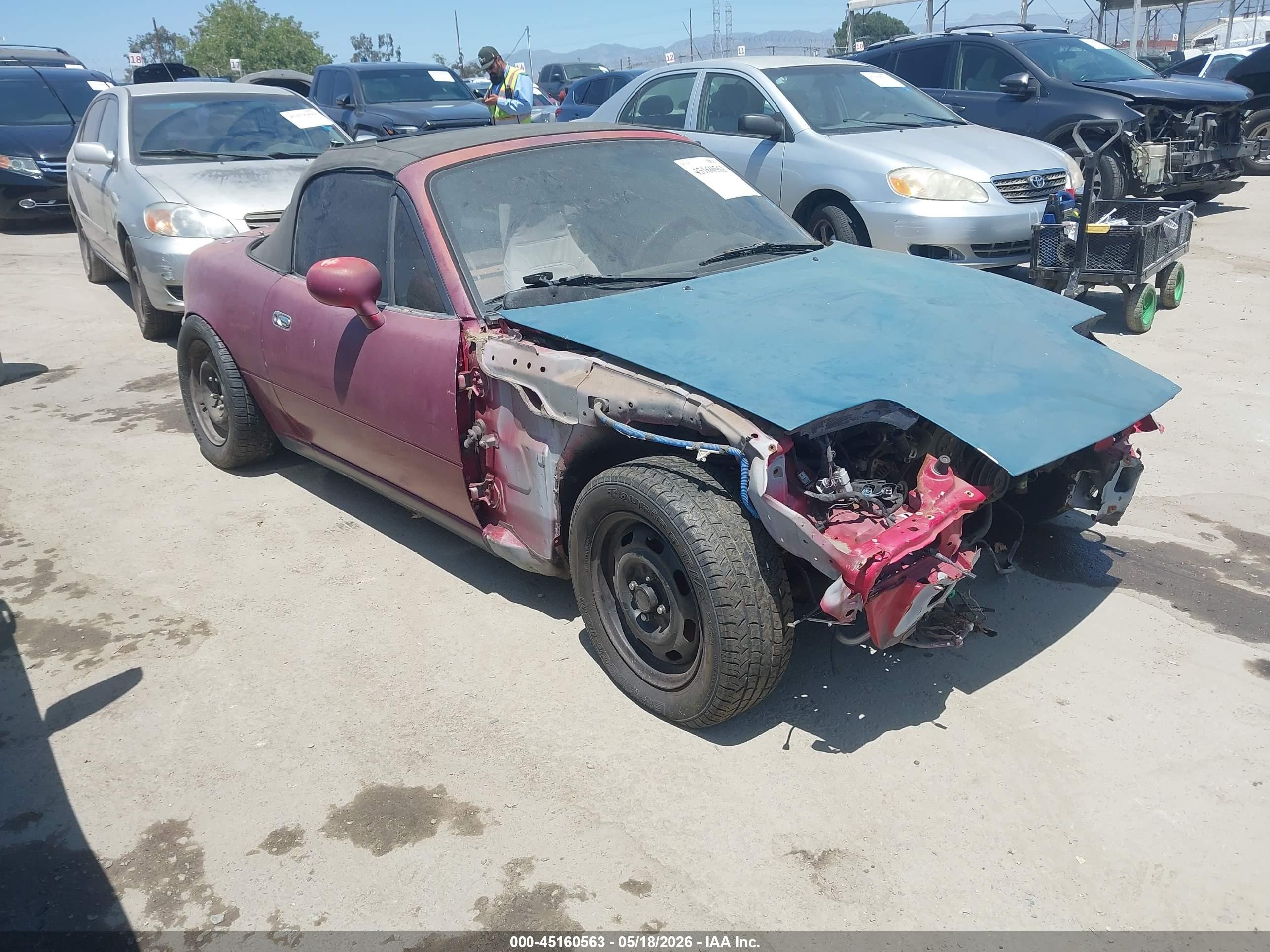 1994 Mazda MX-5 Miata, VIN JM1NA3533R0507267 — Normal wear