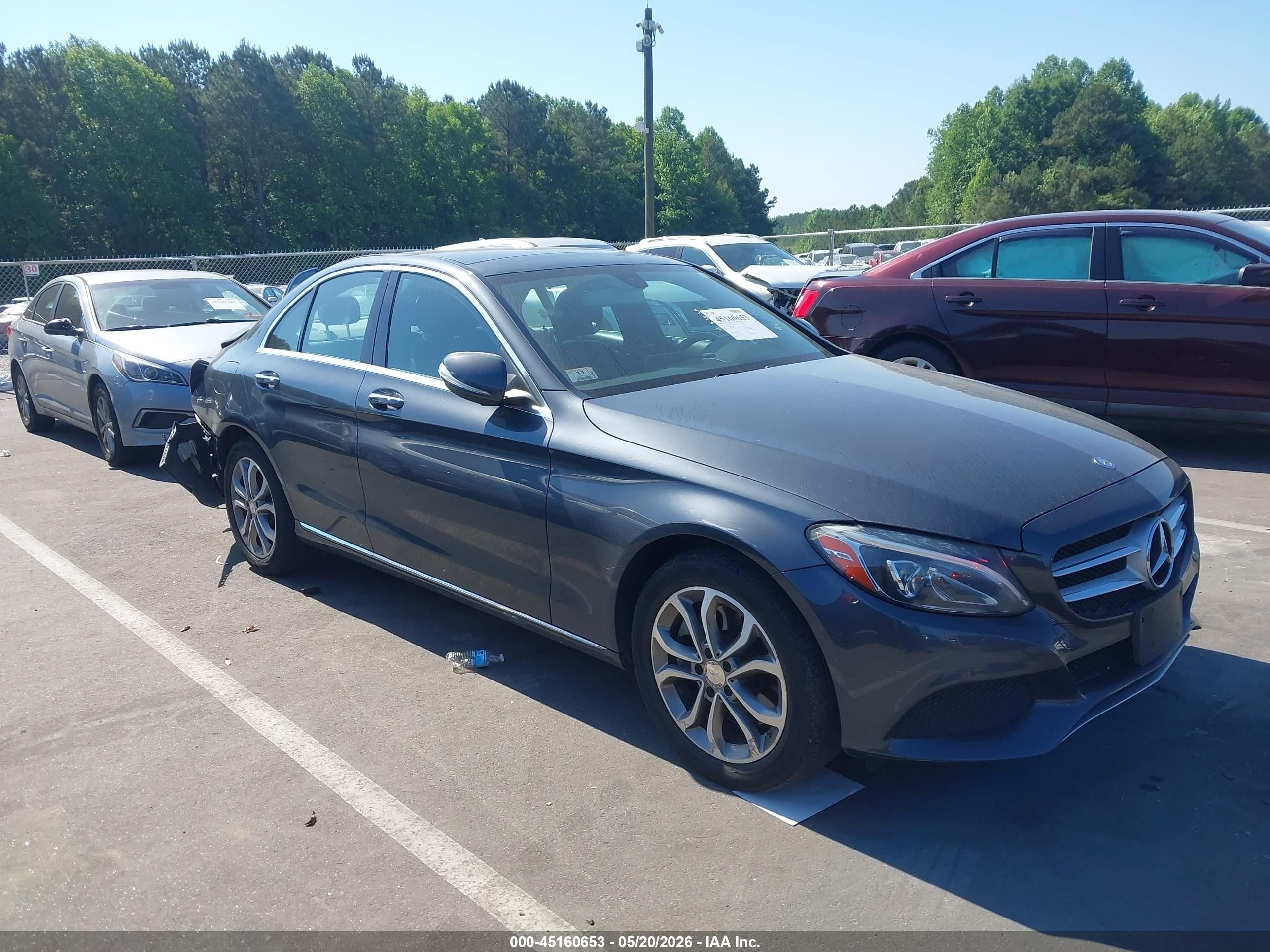 2015 Mercedes-Benz C 300, VIN 55SWF4KB7FU084986 — Rear end