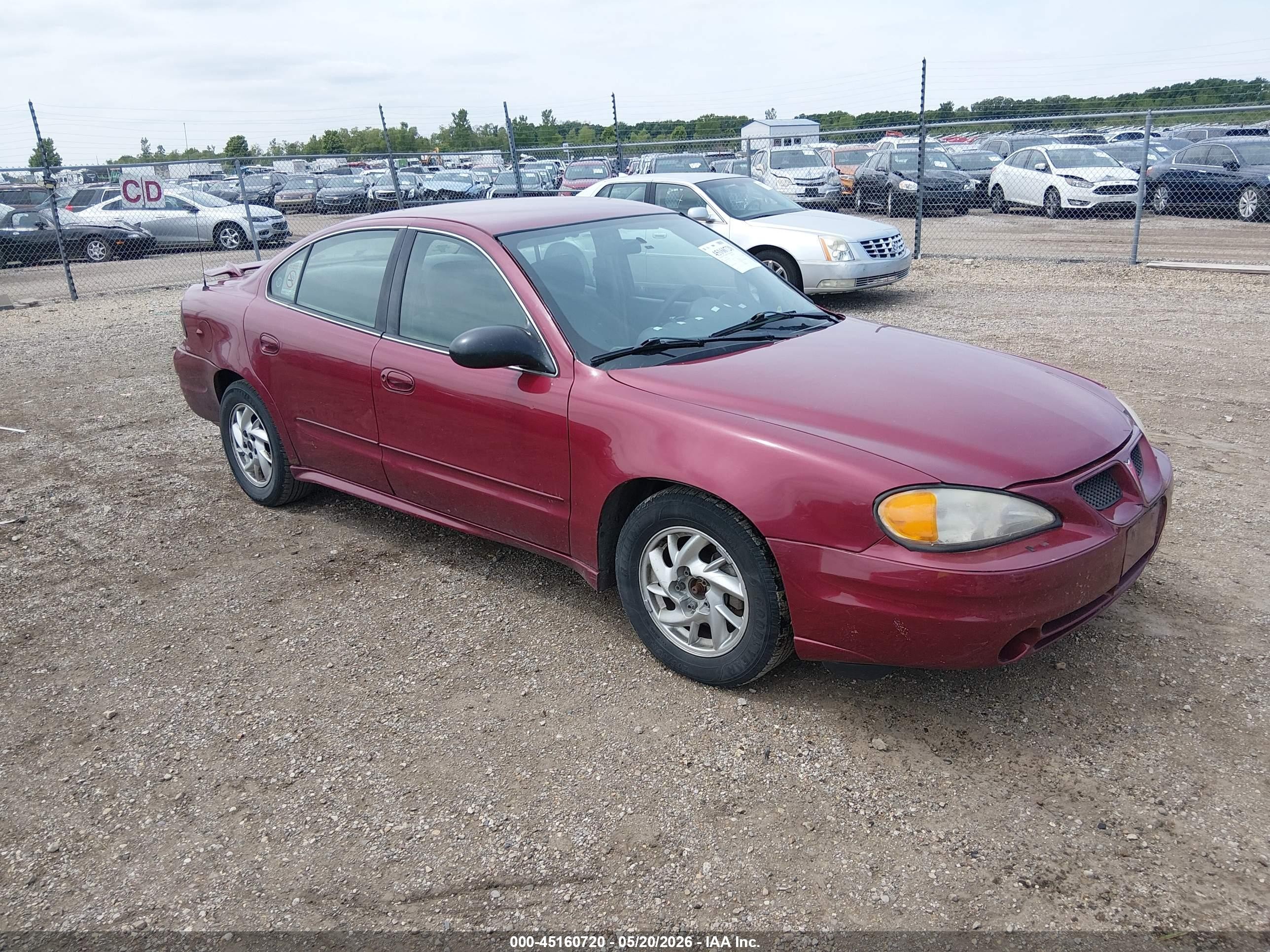 2004 Pontiac Grand Am SE, VIN 1G2NE52F44M637983 — Side