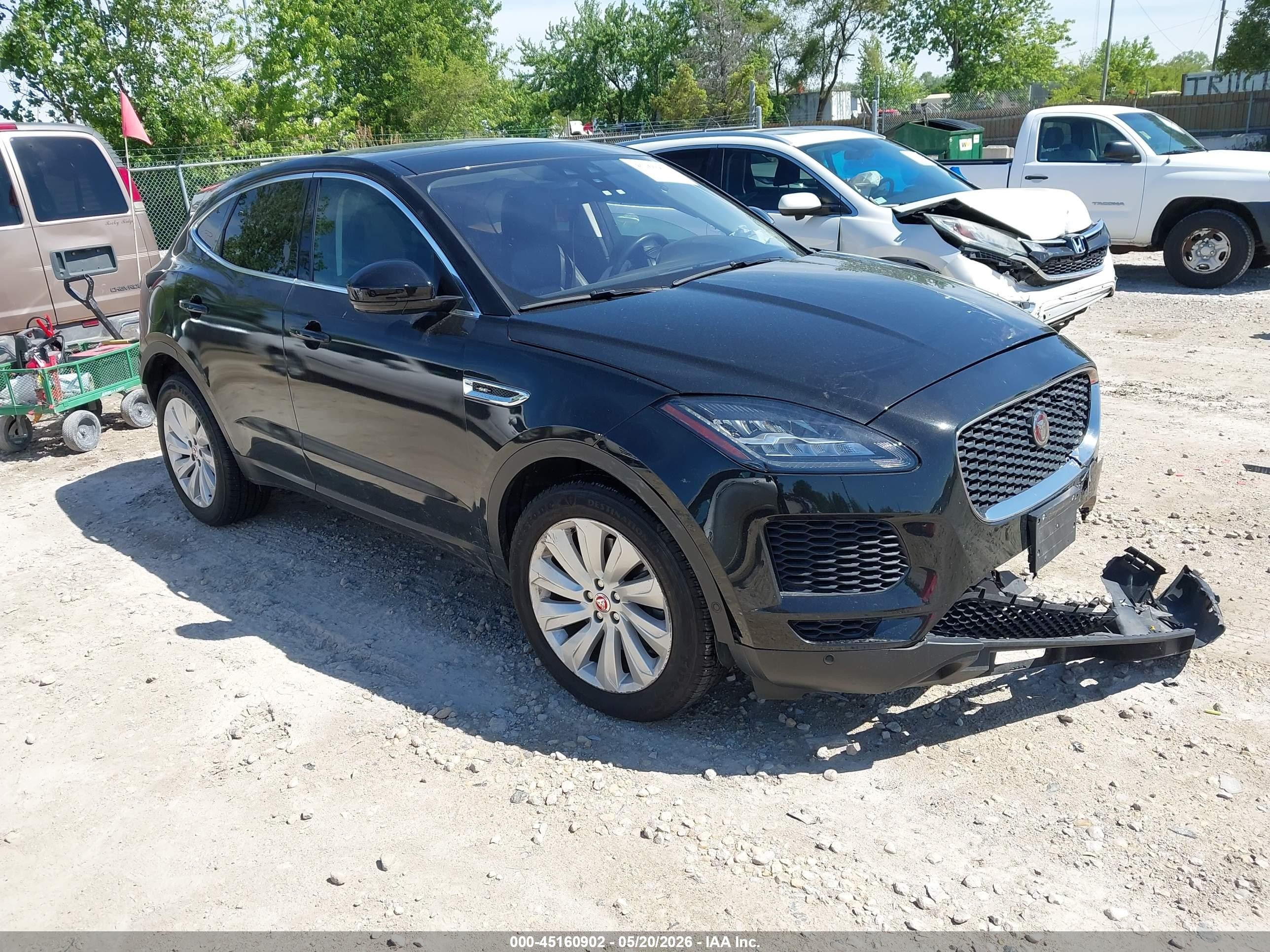 2019 Jaguar E-Pace SE, VIN SADFP2FX2K1Z55566 — Front end