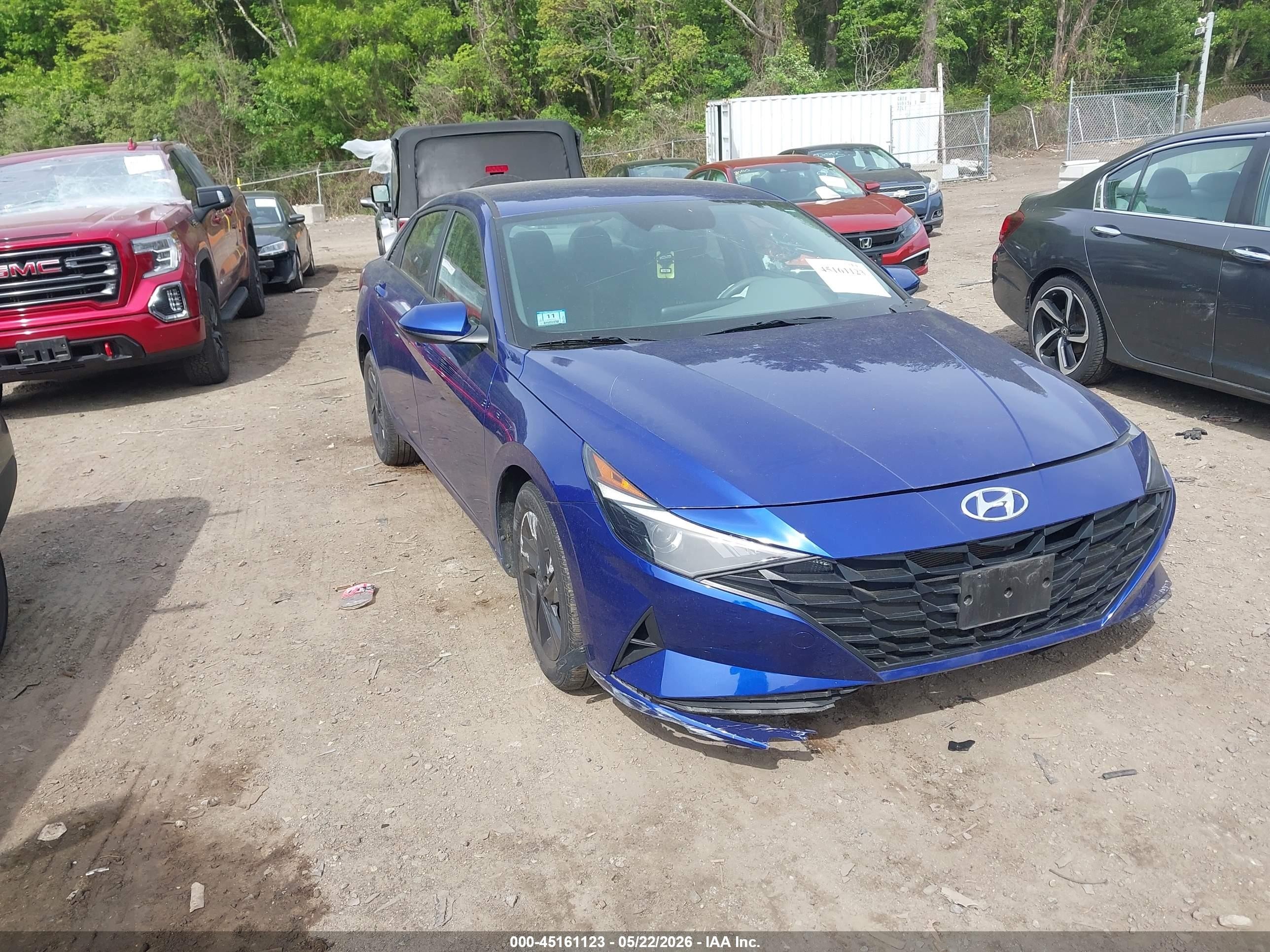 2022 Hyundai Elantra SEL, VIN KMHLM4AG2NU259282 — Front end